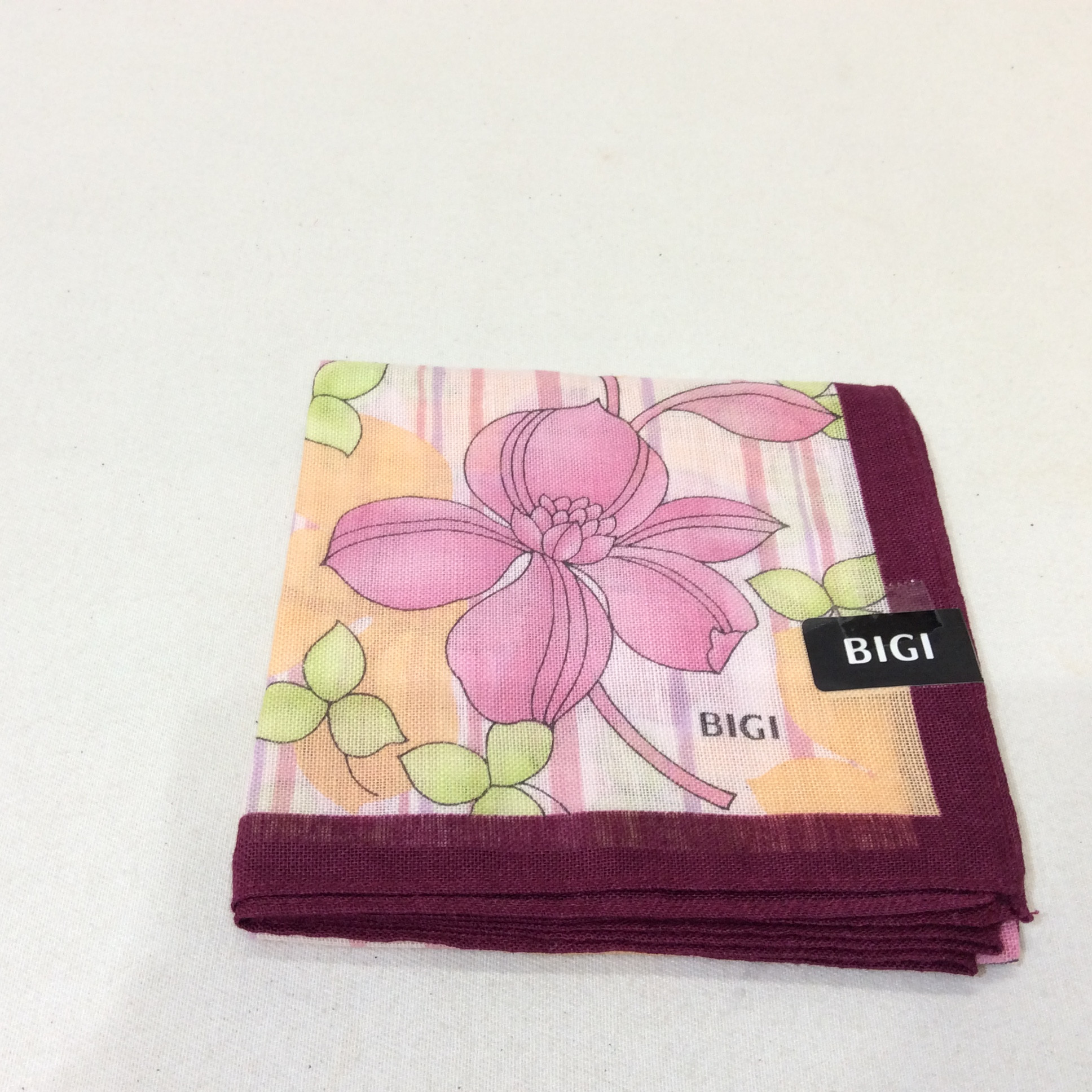 未使用 BIGI ハンカチ  ピンク／エンジ