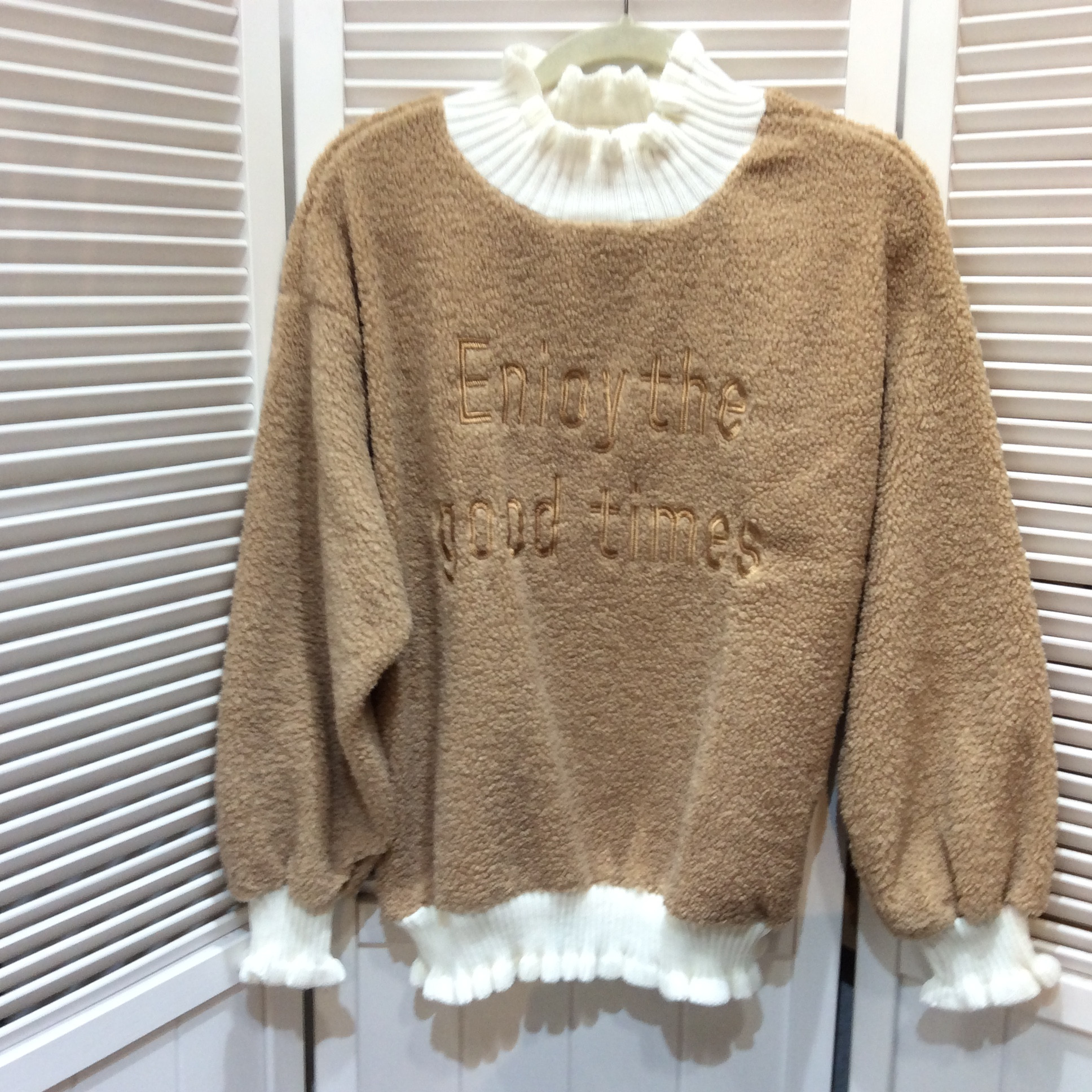 半額値下げ❗️ハイネックボア カットソー フリーサイズ   ベージュ