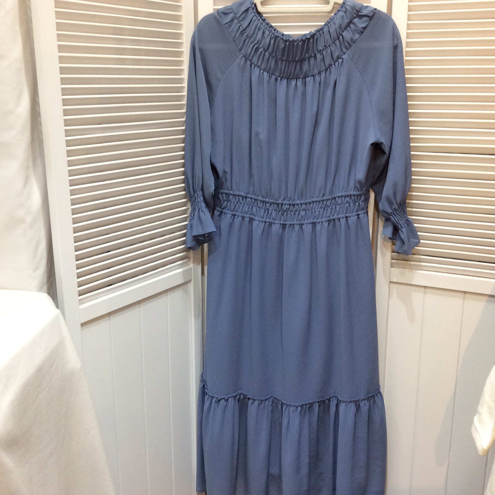 ロングワンピース Mサイズ  ブルー