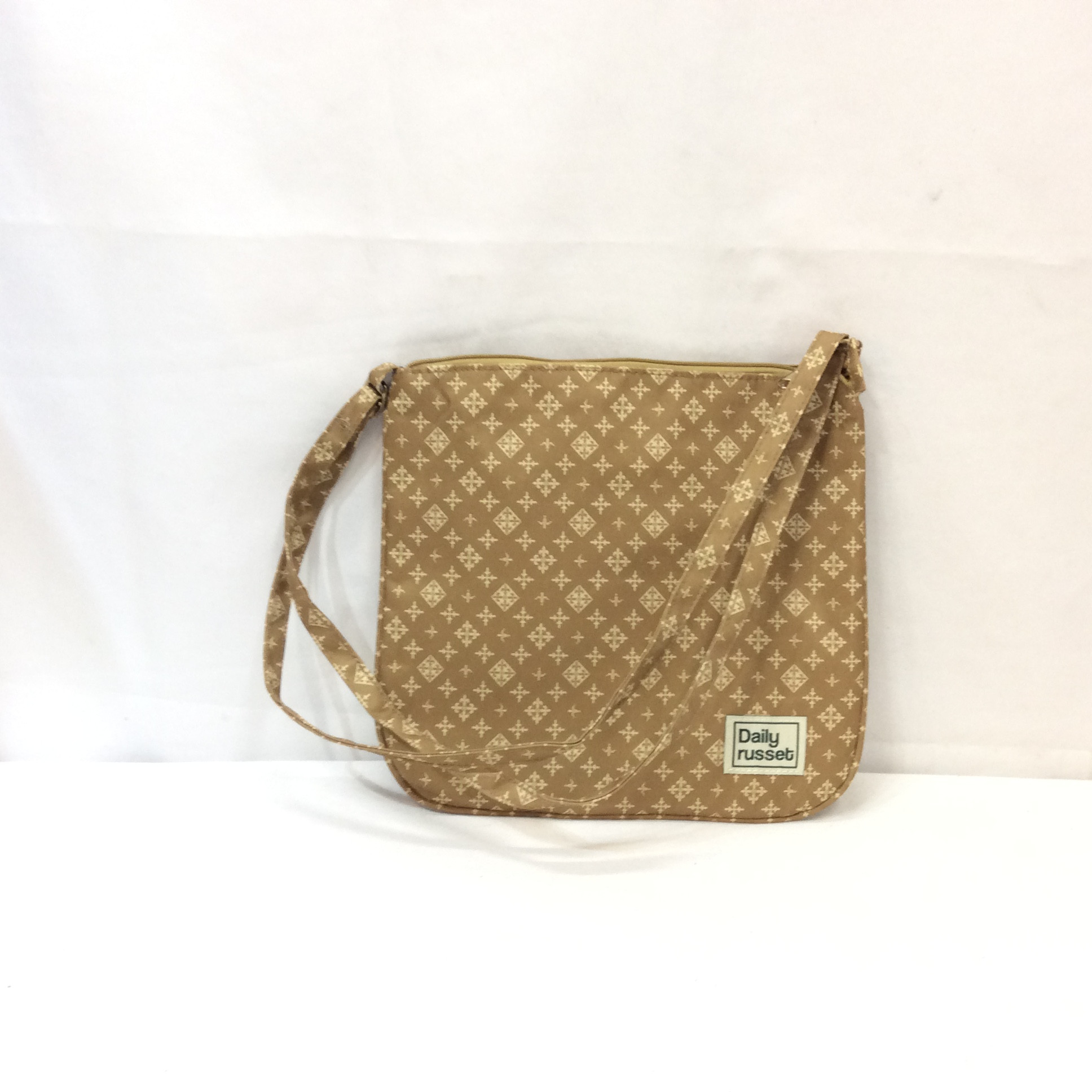 Daily russet ショルダーバッグ  ベージュ
