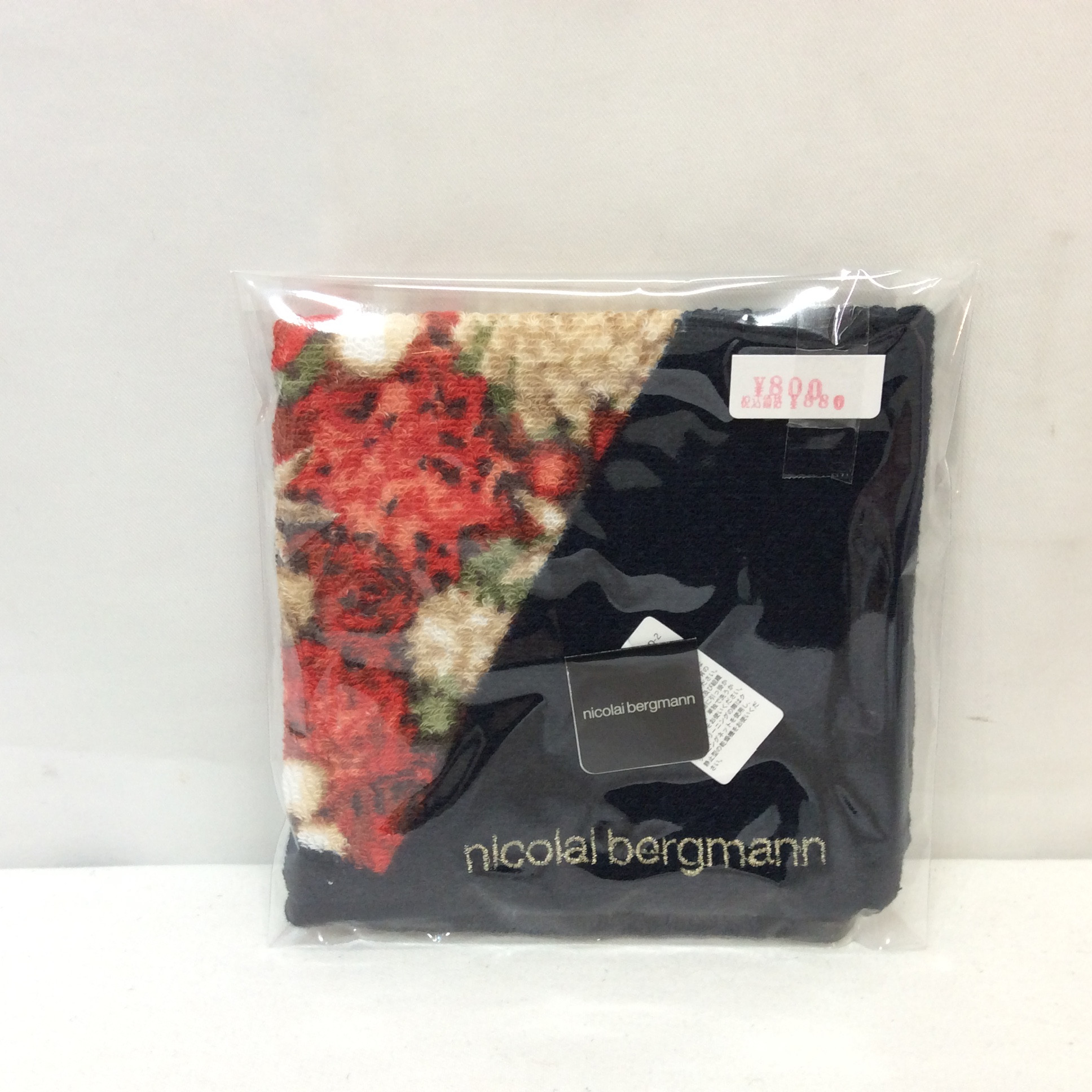 新品 ニコライバーグマン 大判タオルハンカチ  No1