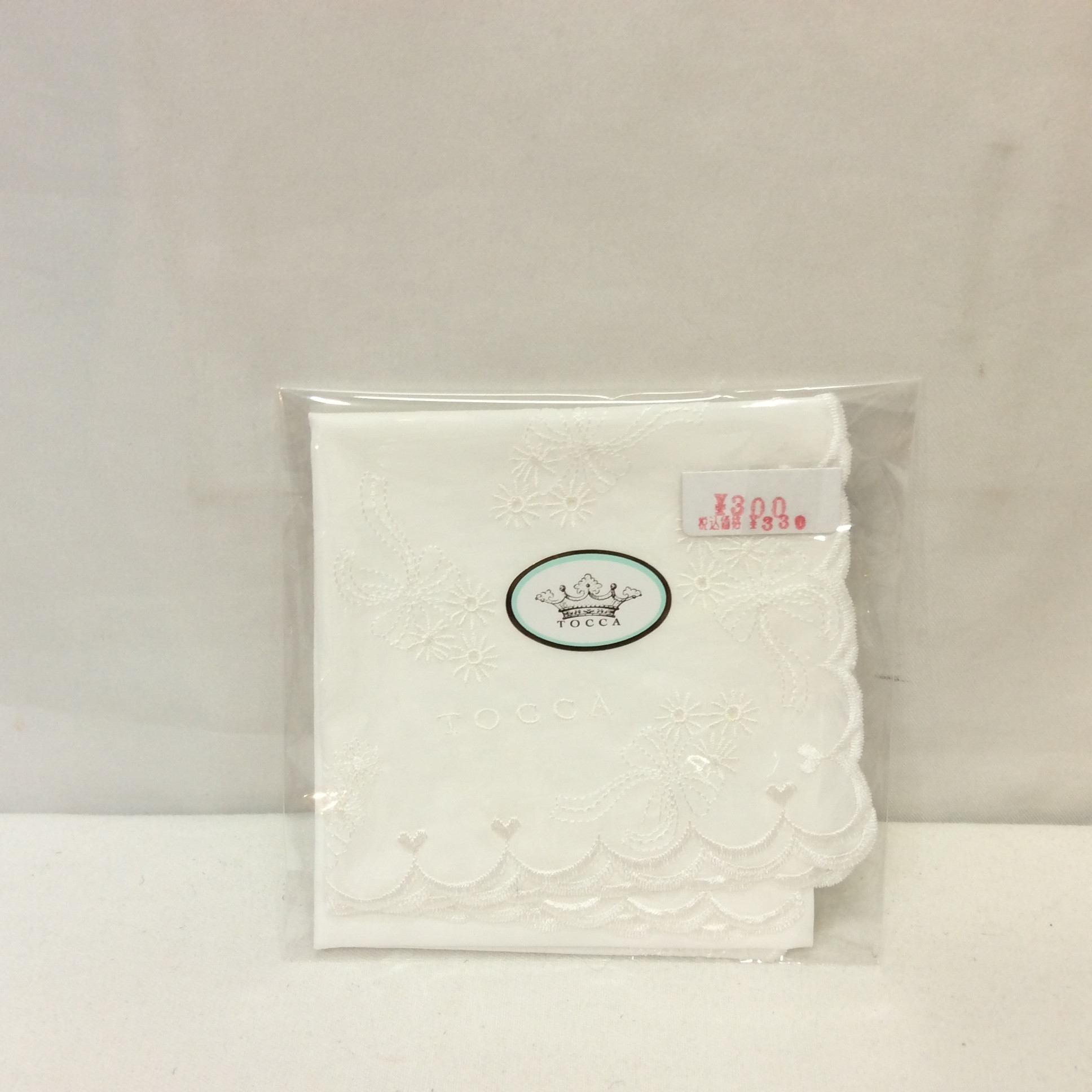 新品 トッカ  ハンカチ  ホワイト／刺繍