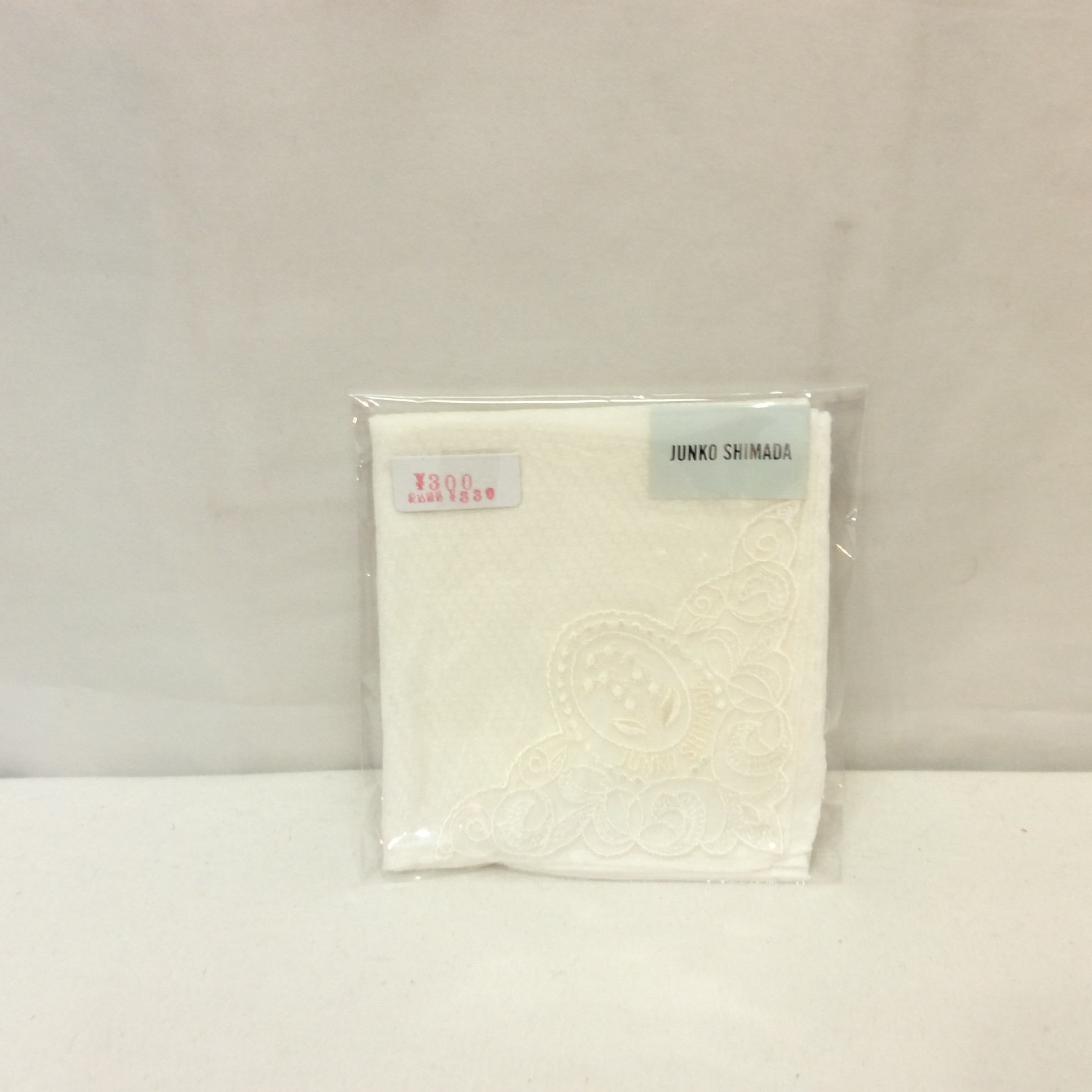 新品 ジュンコシマダ  ハンカチ ホワイト／刺繍 No9