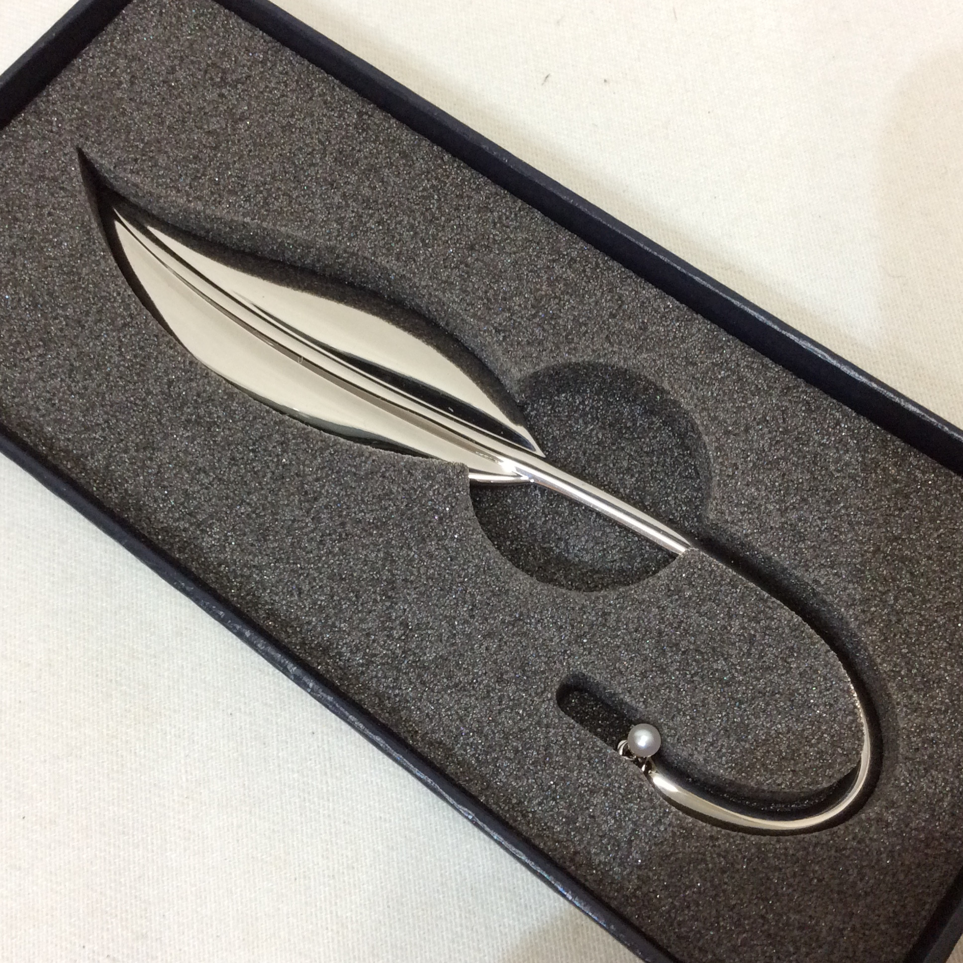 未使用☆MIKIMOTO ミキモト パール付き ブックマーク リーフ 箱付き