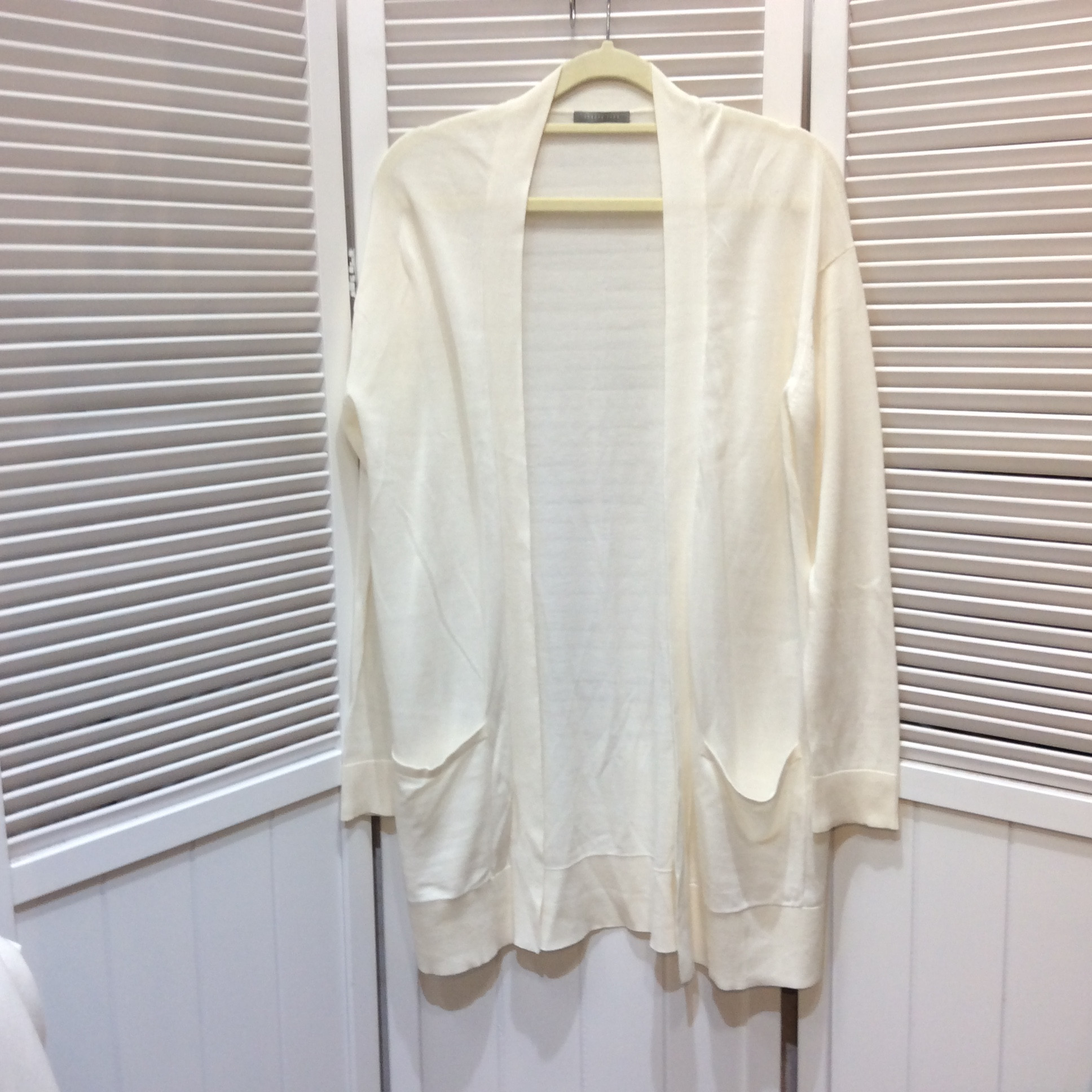 セオリーリュクス   カーディガン サイズ38  ホワイト