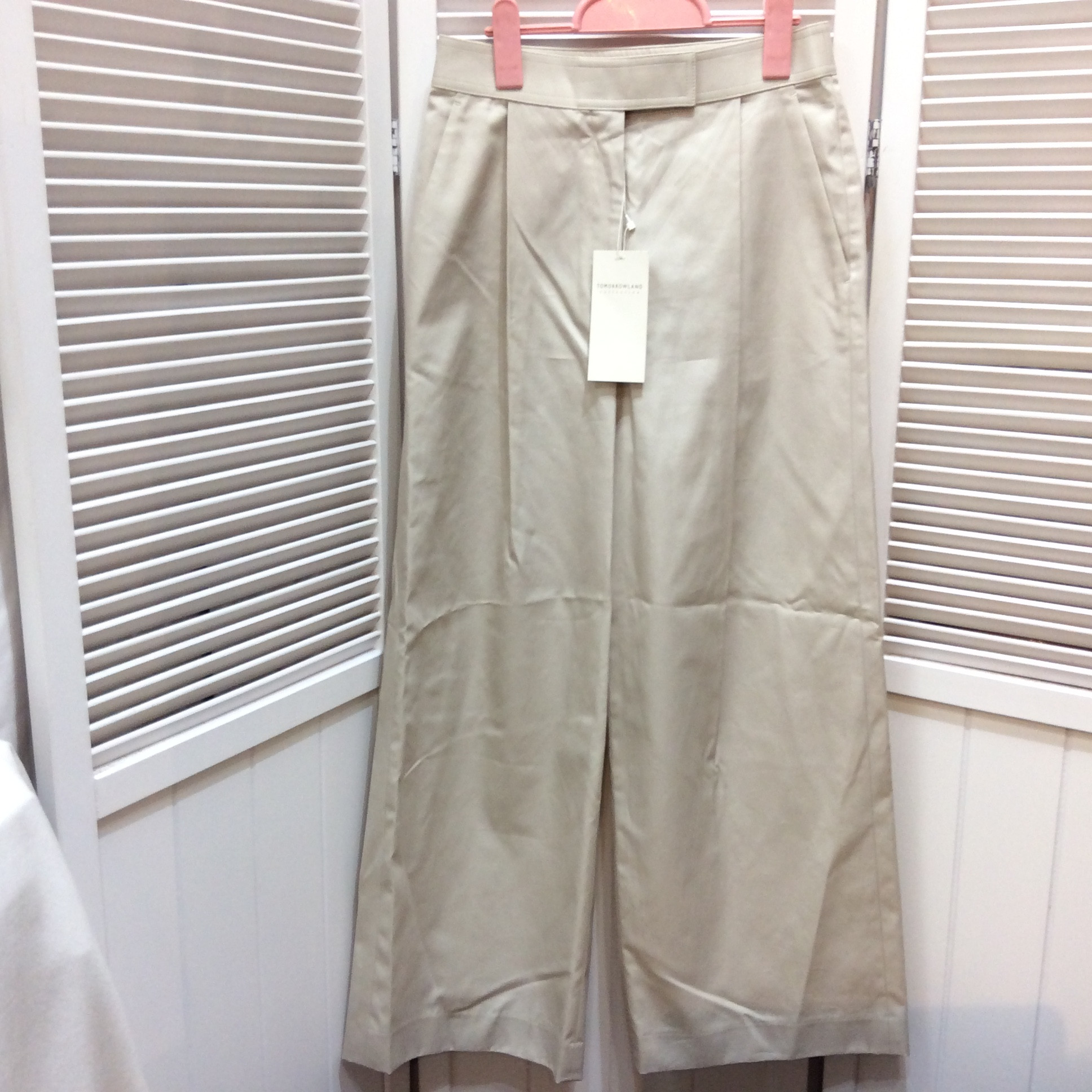 未使用 トゥモローランド ワイドパンツ  サイズ32(7号)  アイボリー