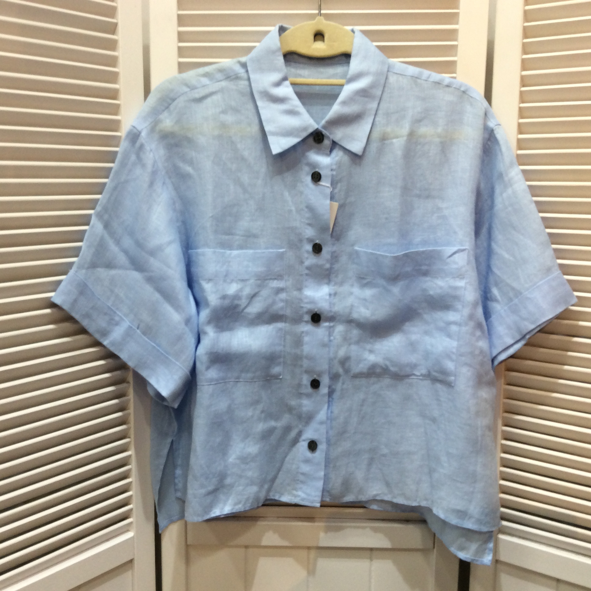 1回使用 B７ 麻ブラウス サイズ38   水色  美品