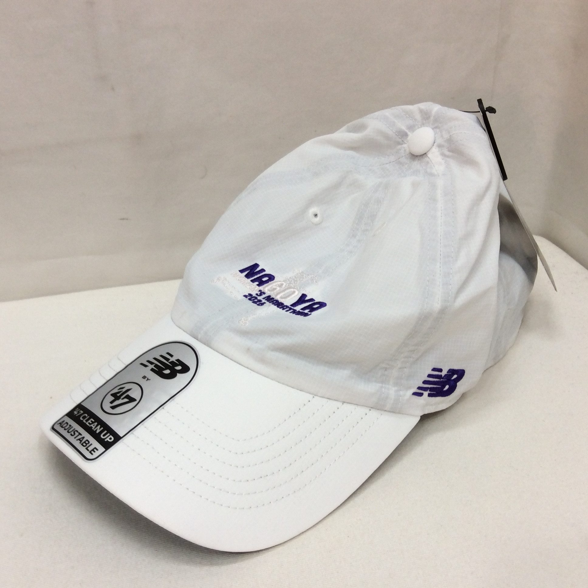 未使用 ニューバランス ナイロン 帽子  ホワイト フリーサイズ   