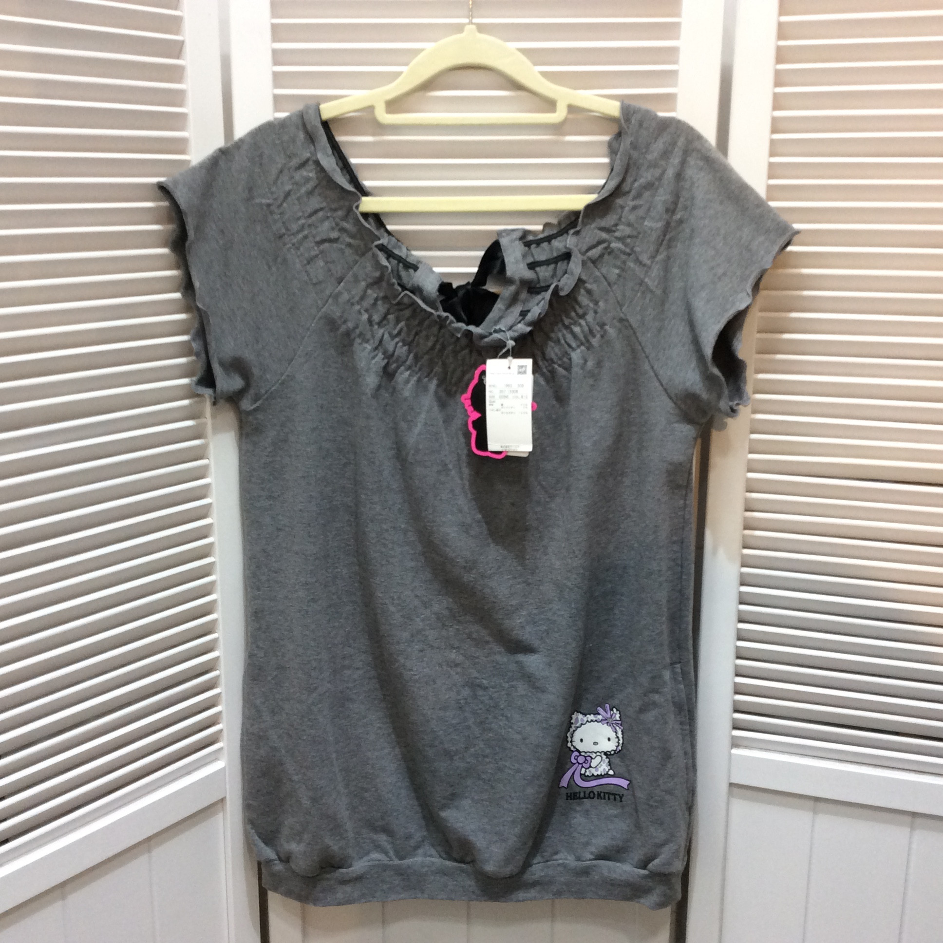 未使用☆ハローキティ×secret canday コラボ プルオーバー M グレー ラグラン袖 カットソー
