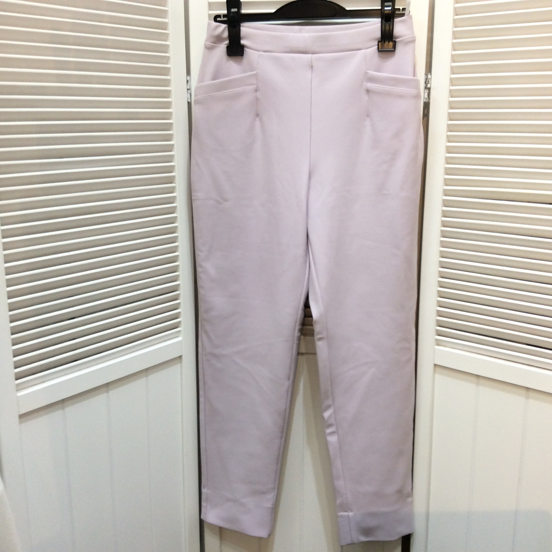 未使用 ストレッチパンツ Lサイズ  ラベンダー