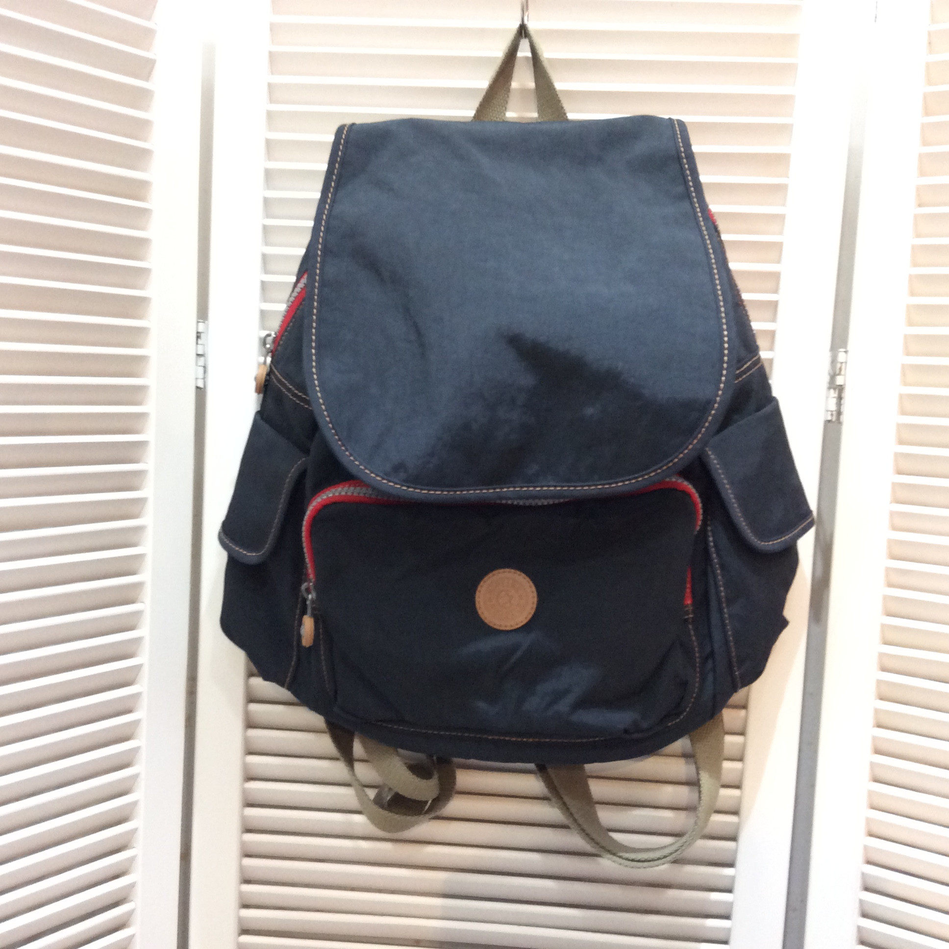 キプリング ナイロンリュック  ネイビー