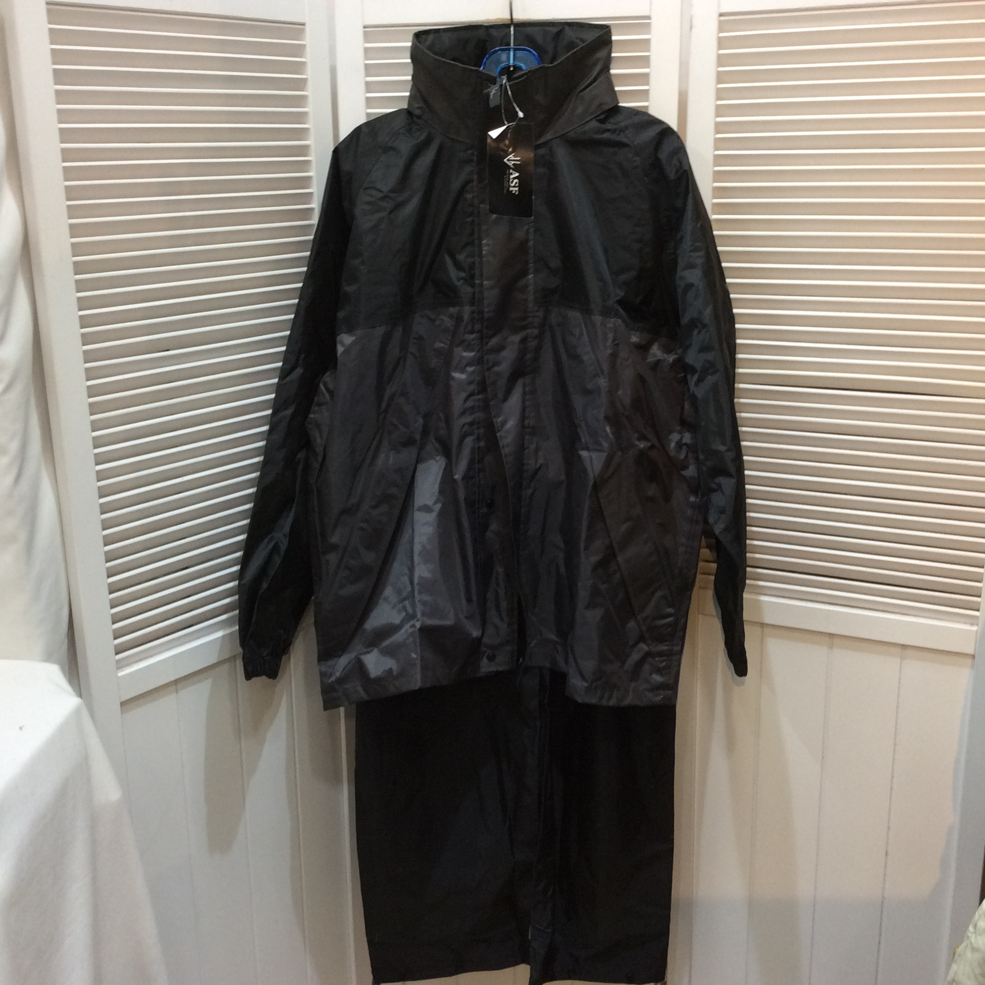 未使用☆メンズ ナイロン上下セット L ブラック×グレー