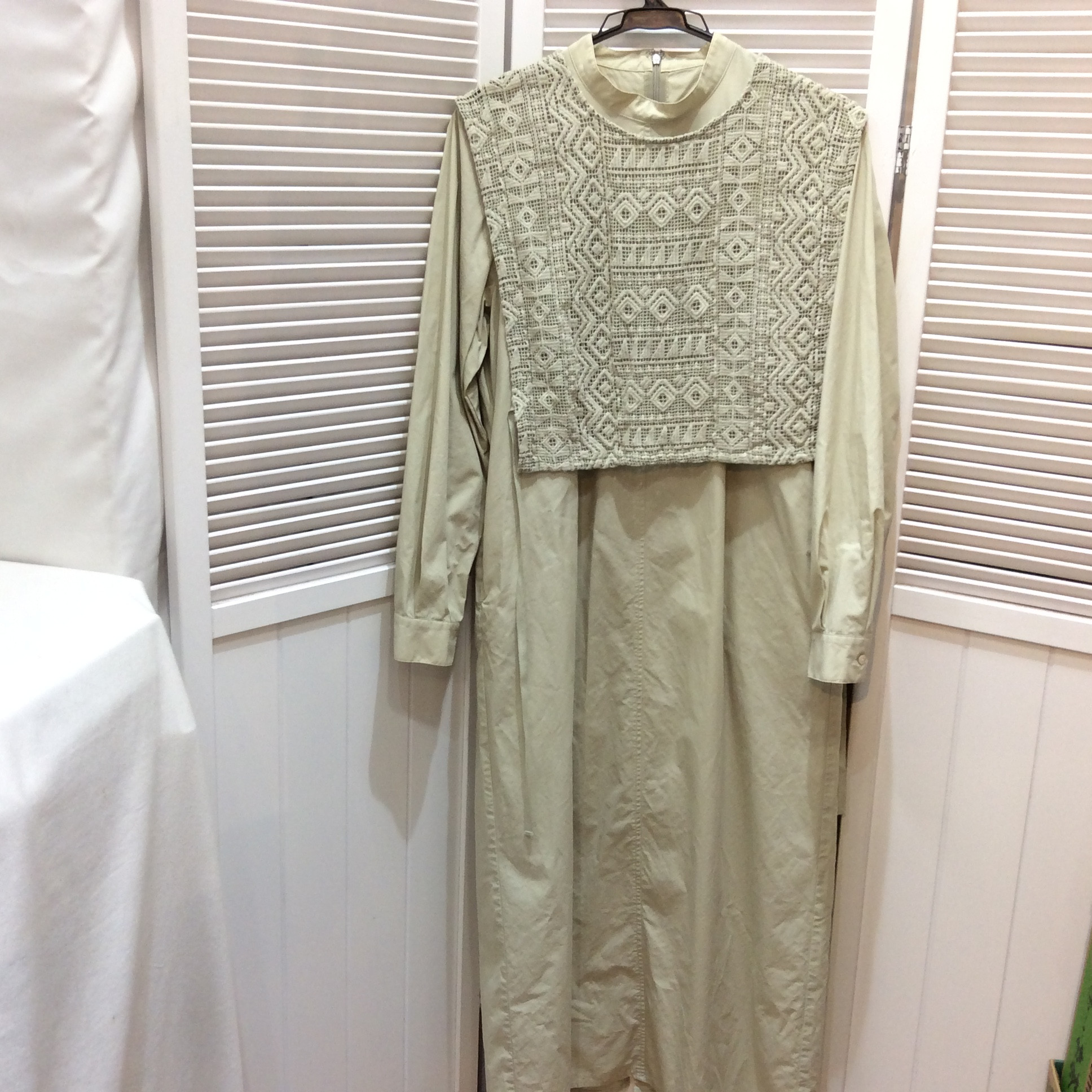 レースベスト付き ロングワンピース フリーサイズ   ライトグリーン  美品