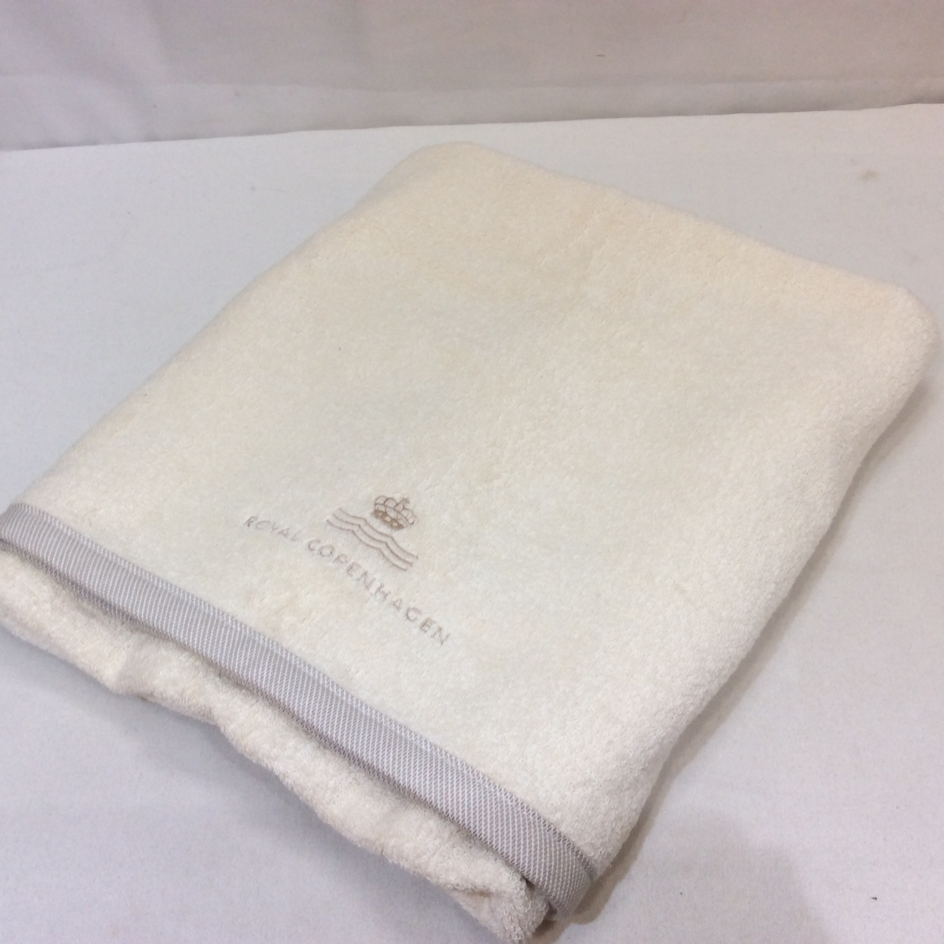 未使用☆ロイヤルコペンハーゲン 大判バスタオル 70×138cm