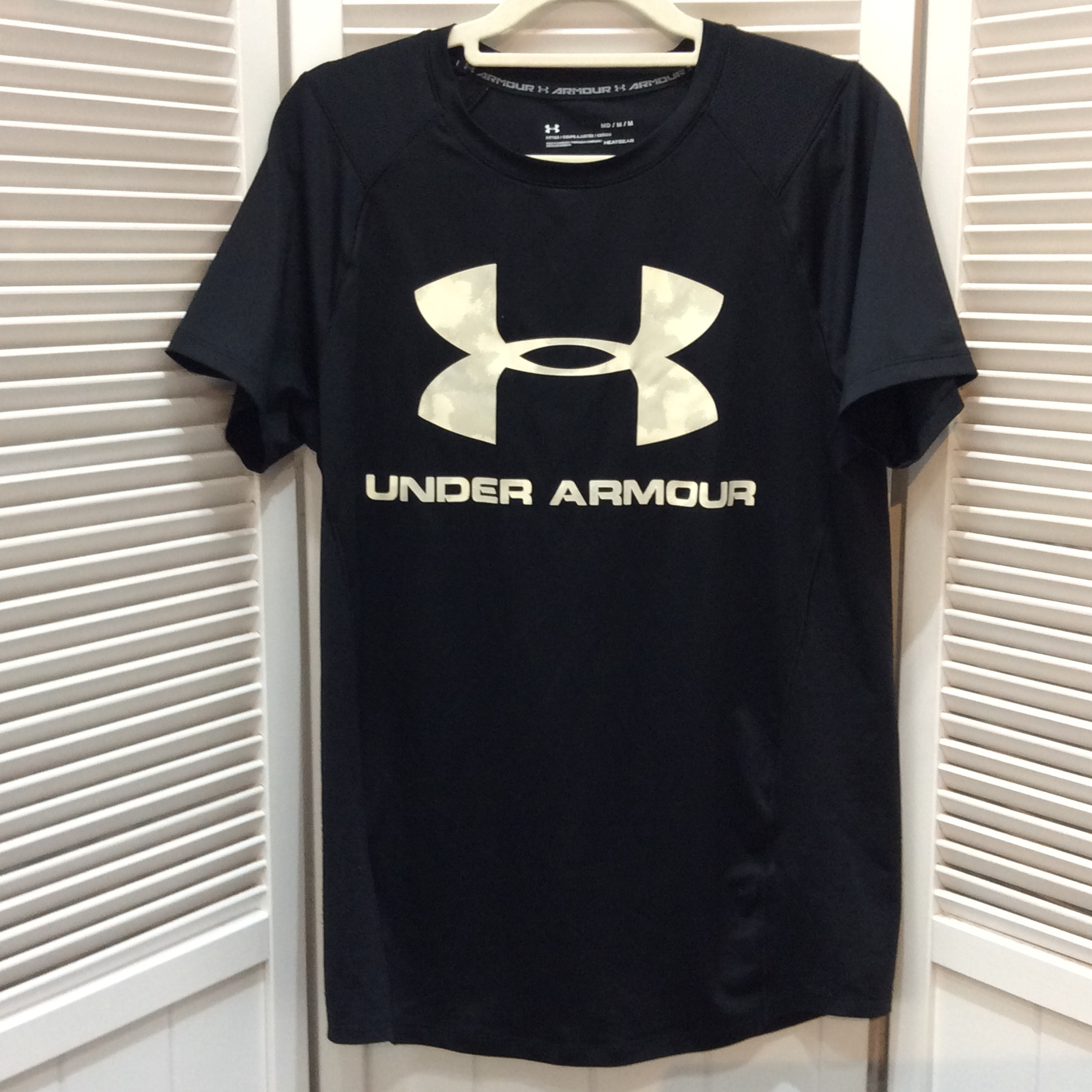 アンダーアーマー Tシャツ  男女兼用Mサイズ  黒