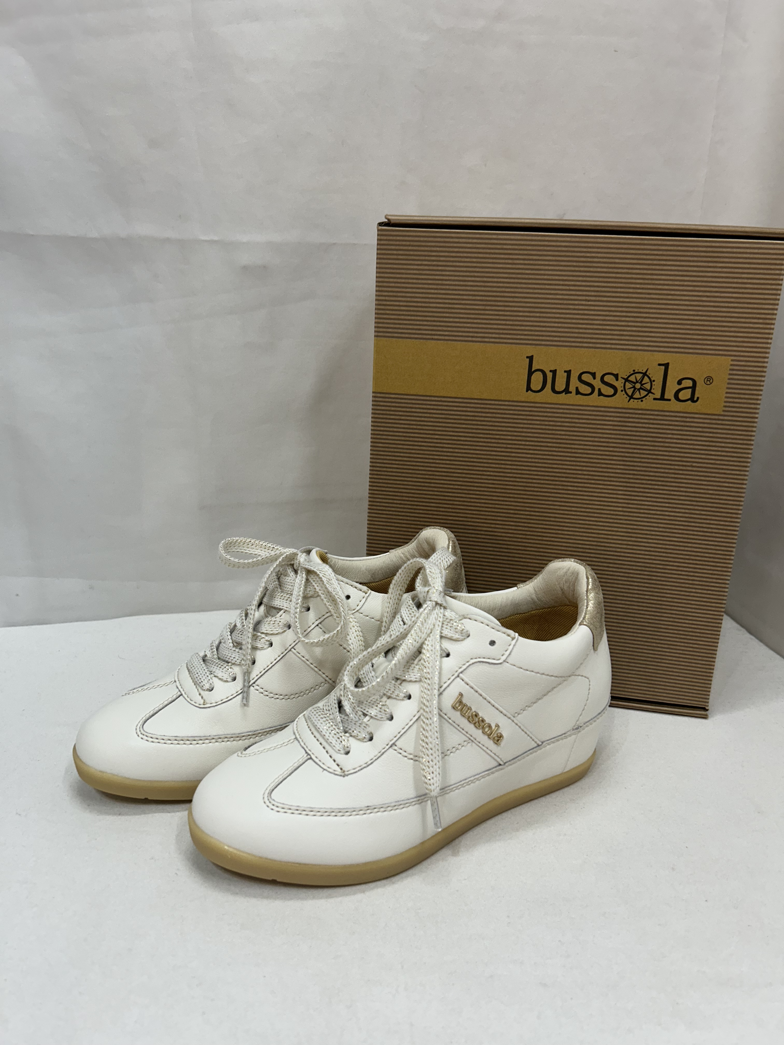 未使用☆ bussola ブソラ PISA  本革オールレザー インヒールスニーカー ホワイト 36 箱付き