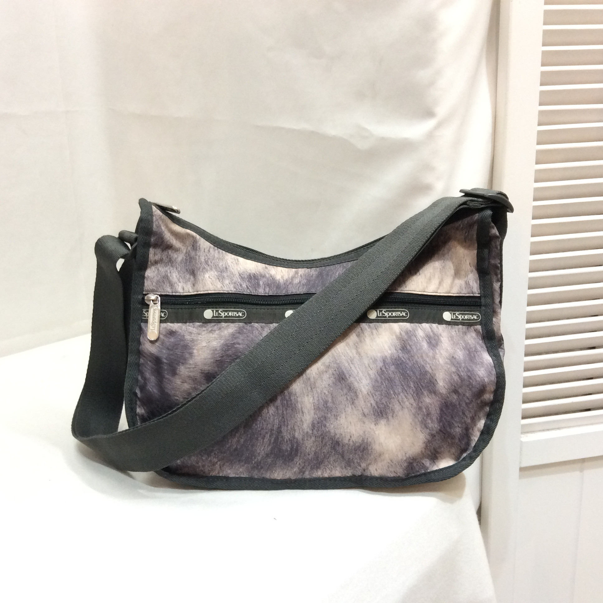 レスポートサック ショルダーバッグ  グレー系柄