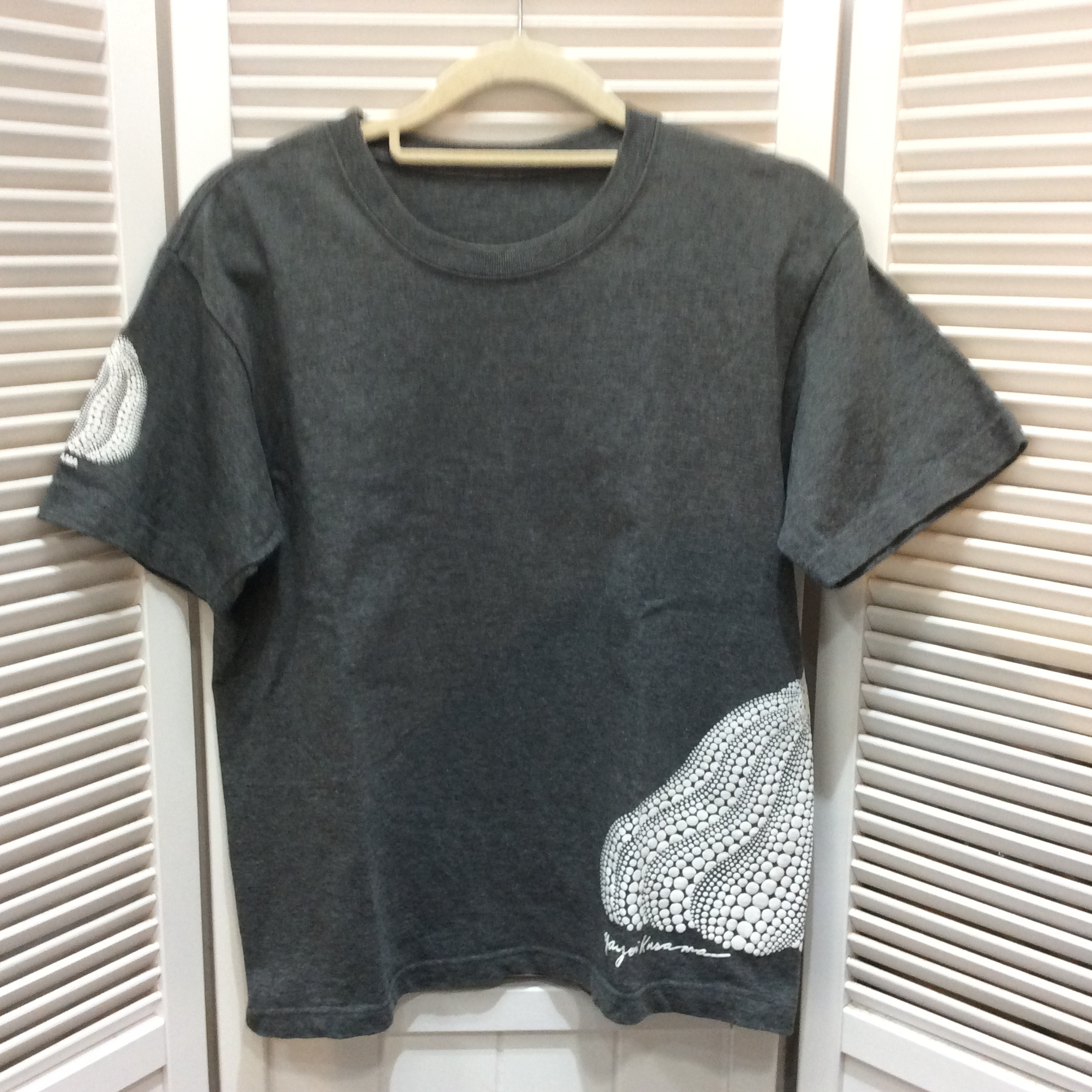 草間彌生 Tシャツ グレー パンプキン