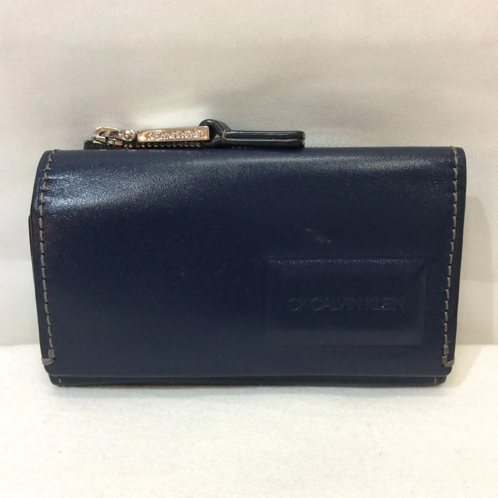 値下げ❗️CK CALVIN KLEIN シーケーカルバンクライン レザー 小銭入れ付きキーケース ネイビー