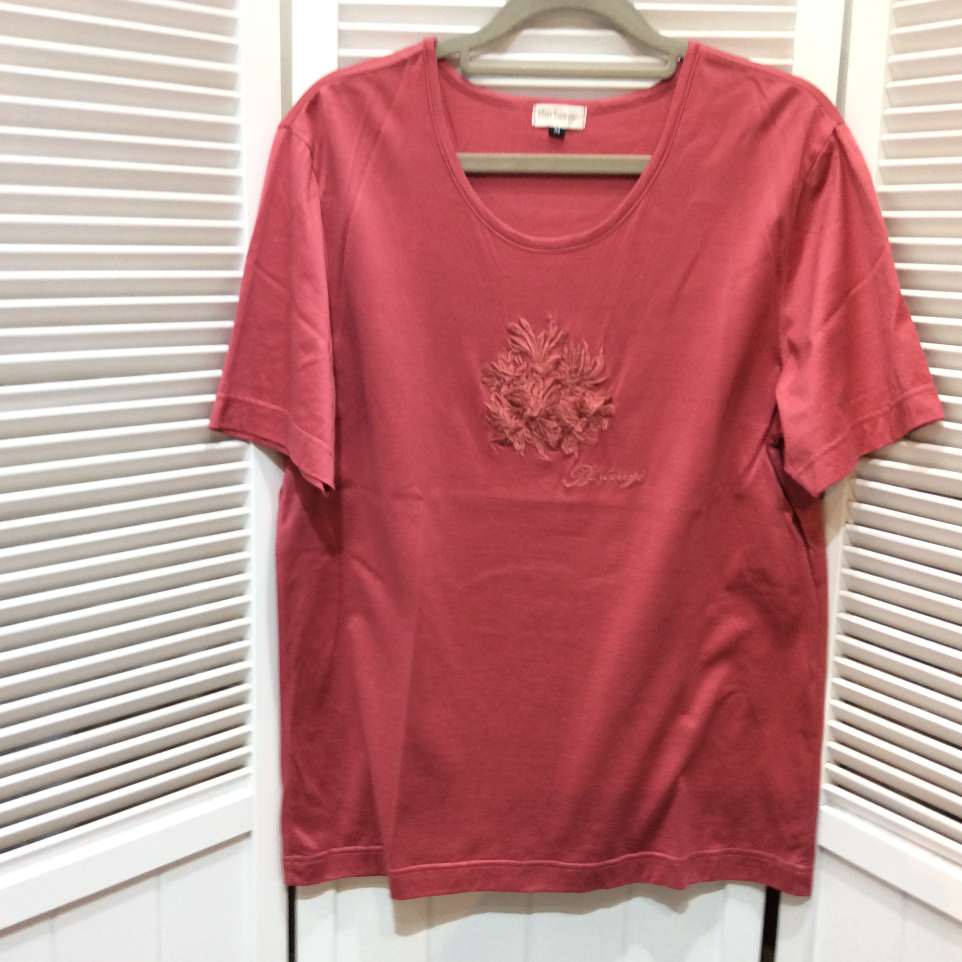 バーバリー Tシャツ  ゆったりMサイズ  ダークピンク  美品