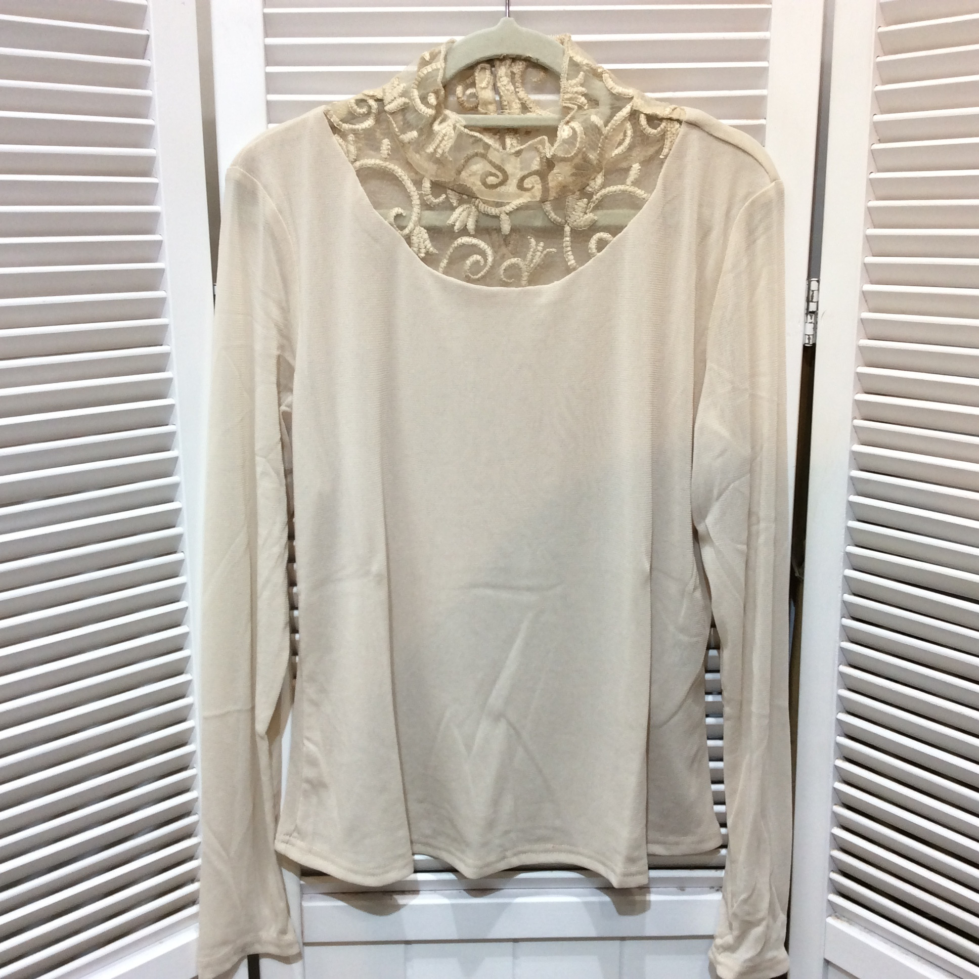 新品☆長袖カットソー M~L ベージュ