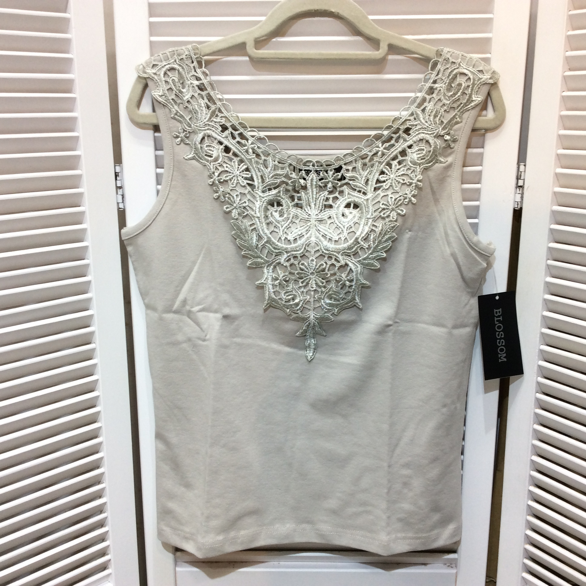 新品☆レースタンクトップ M~L グレー