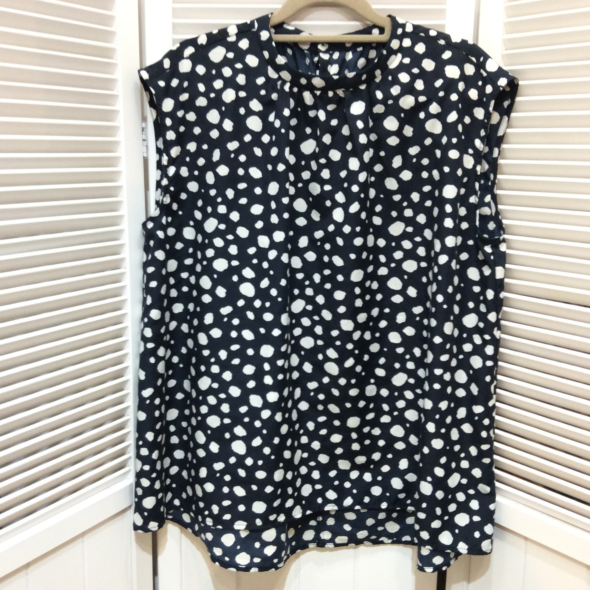 ノースリーブカットソー 11号 ネイビー柄  美品