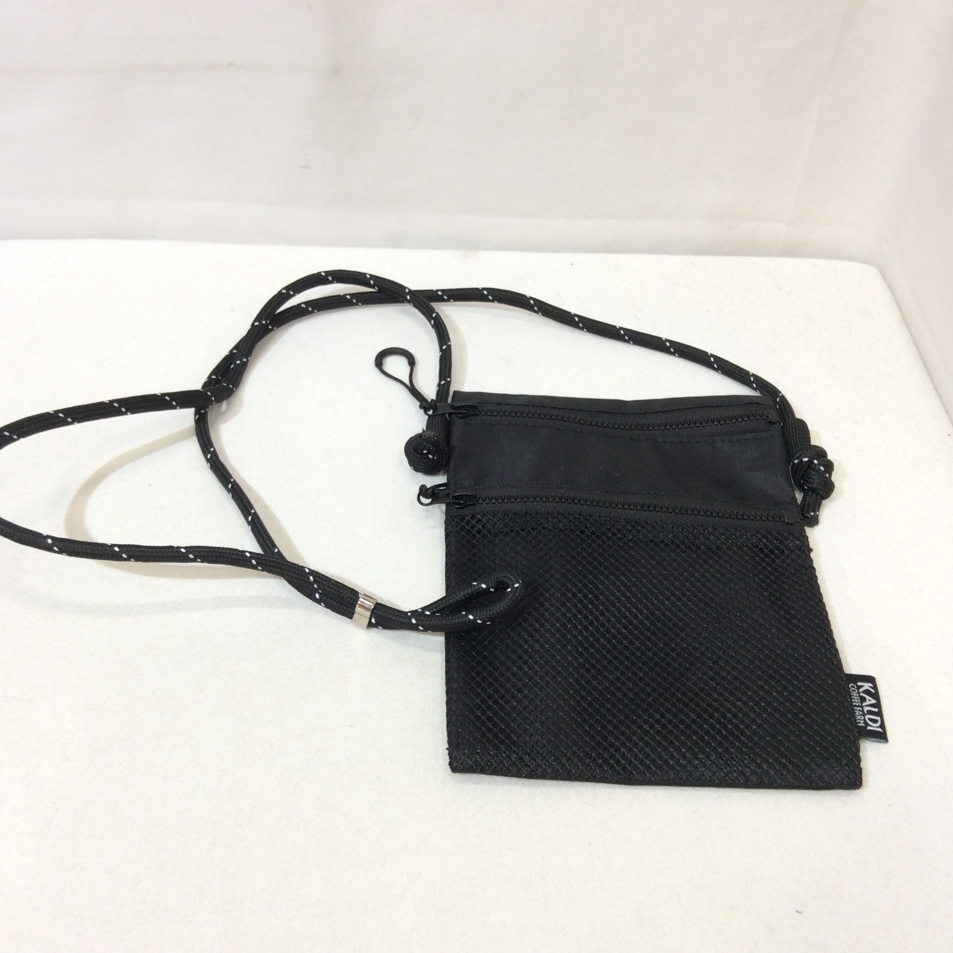KALDI ナイロンポシェット  黒  美品