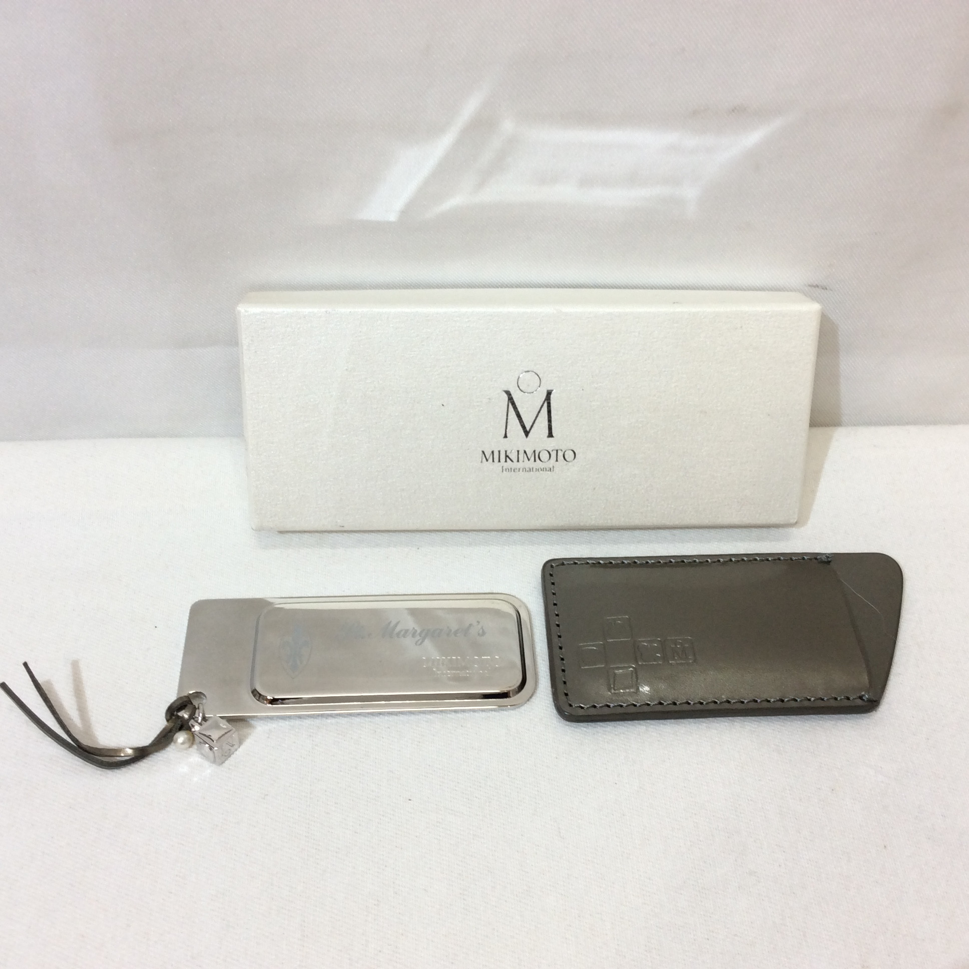 未使用☆MIKIMOTO ミキモト パール付き スライドミラー ダイスチャーム付き 箱付き ネーム入り