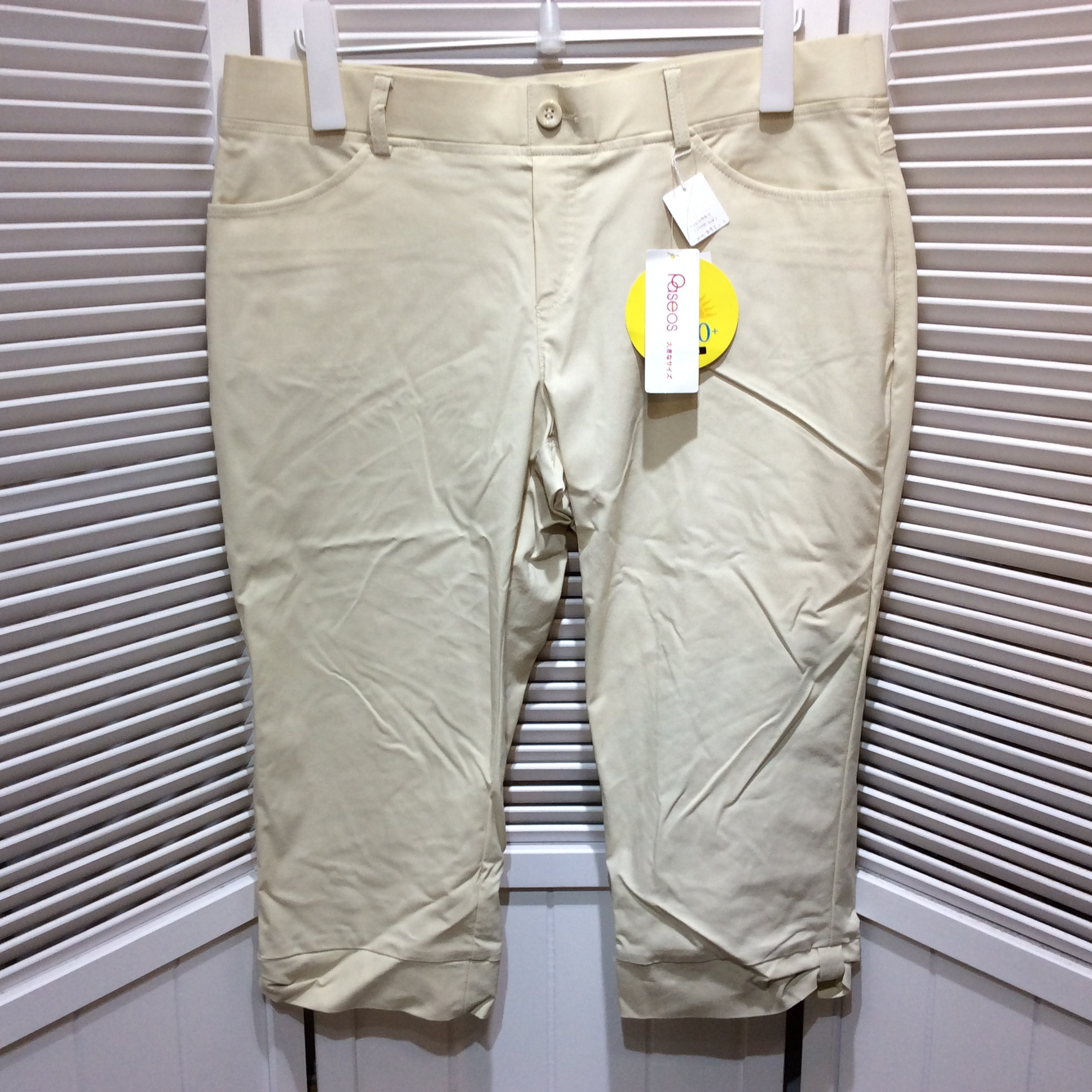 未使用☆パシオス UPF50+ サブリナパンツ 3L アイボリー