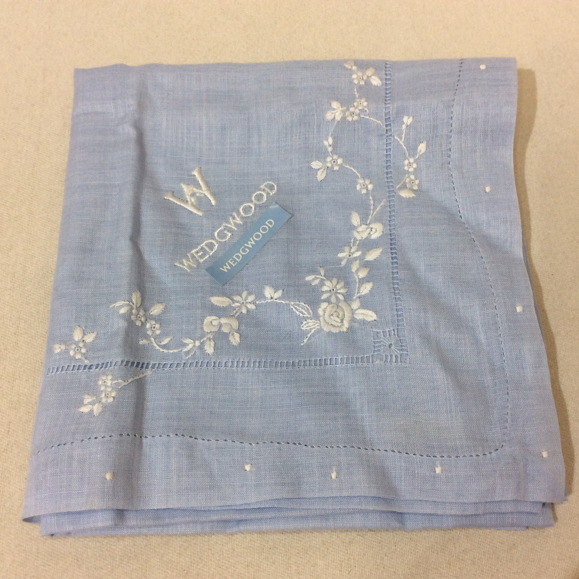 未使用☆WEDGWOOD ウェッジウッド 大判ハンカチ