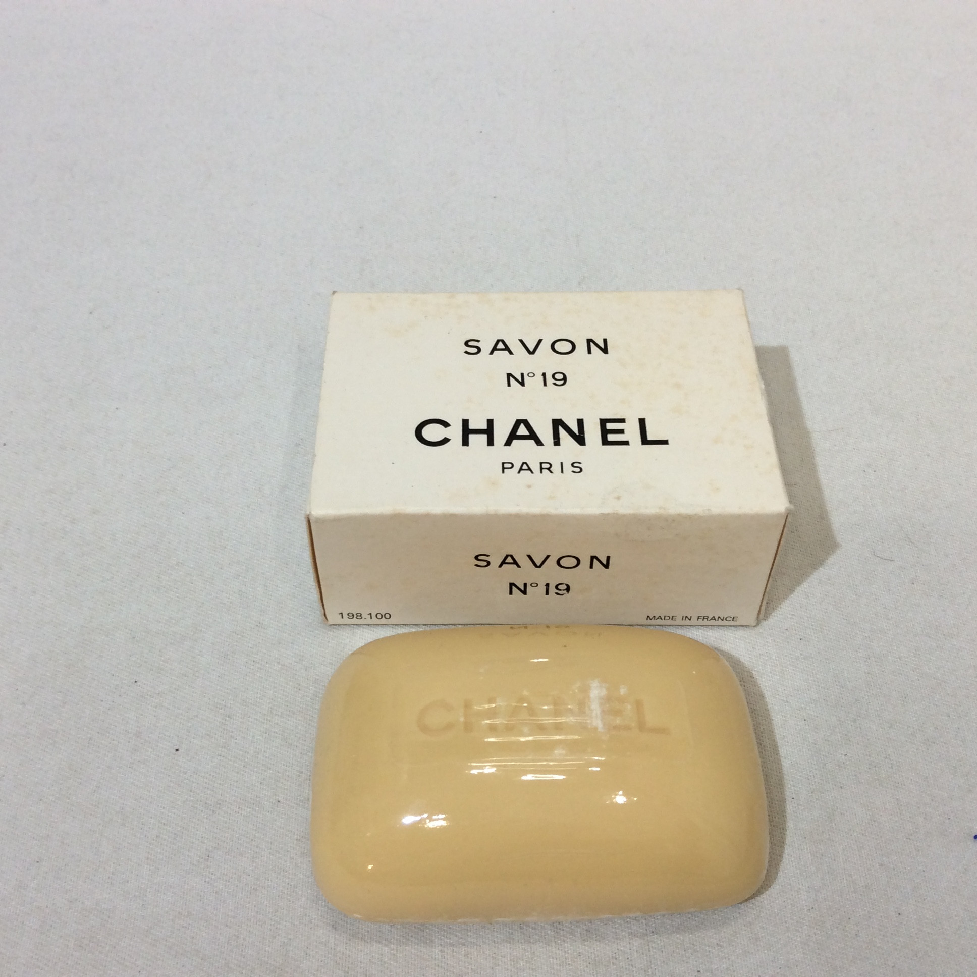 未使用 シャネル No19 石鹸  100g