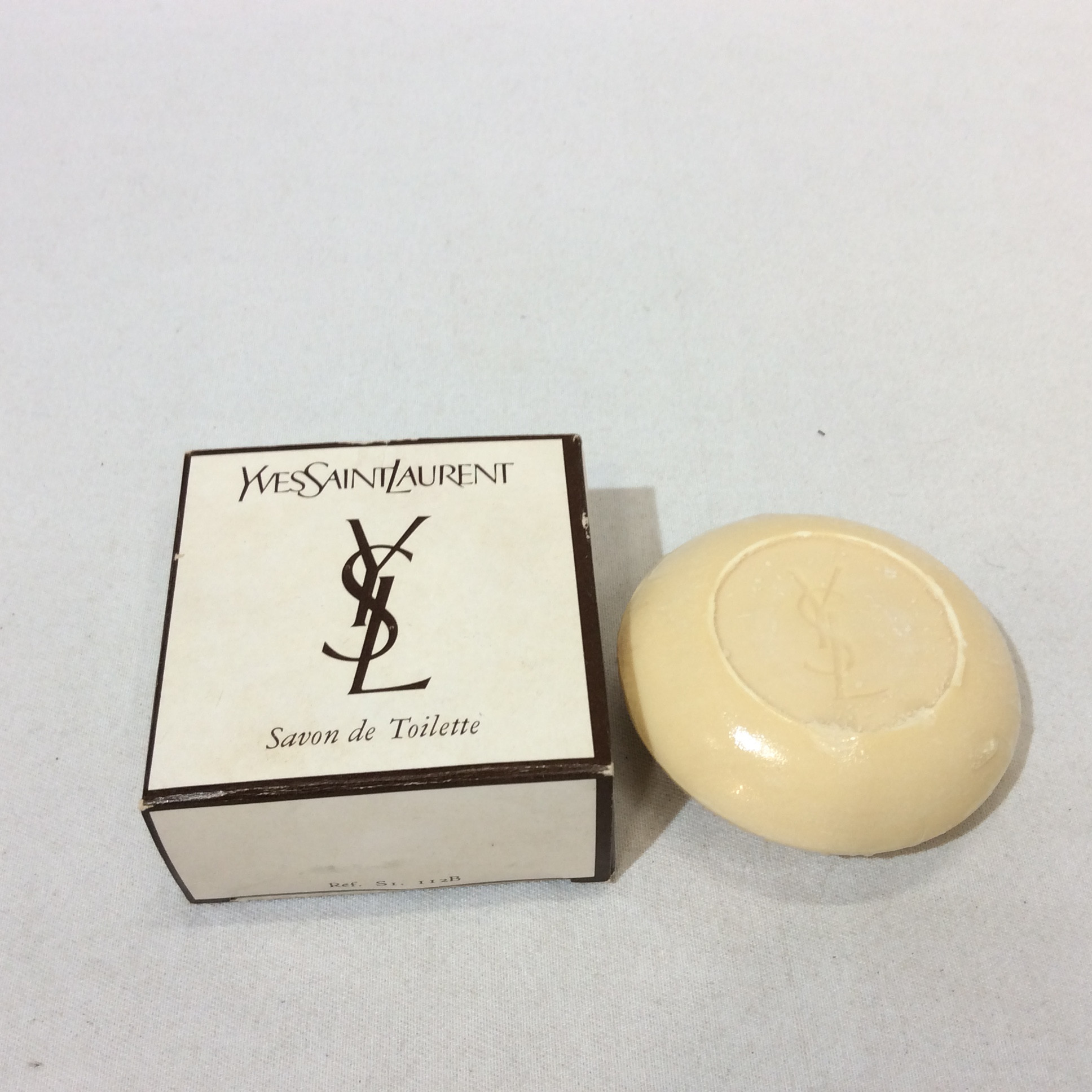 未使用 イブサンローラン 石鹸  105g