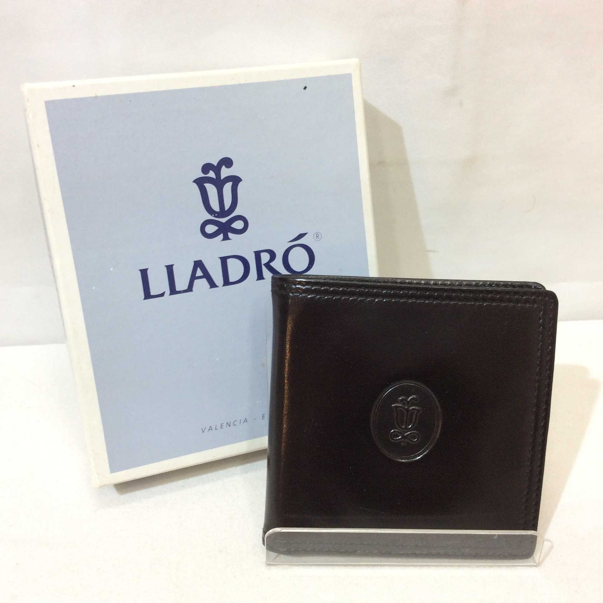 未使用☆LLADRO リヤドロ メンズ ラム革2つ折り財布 ブラック 箱付き