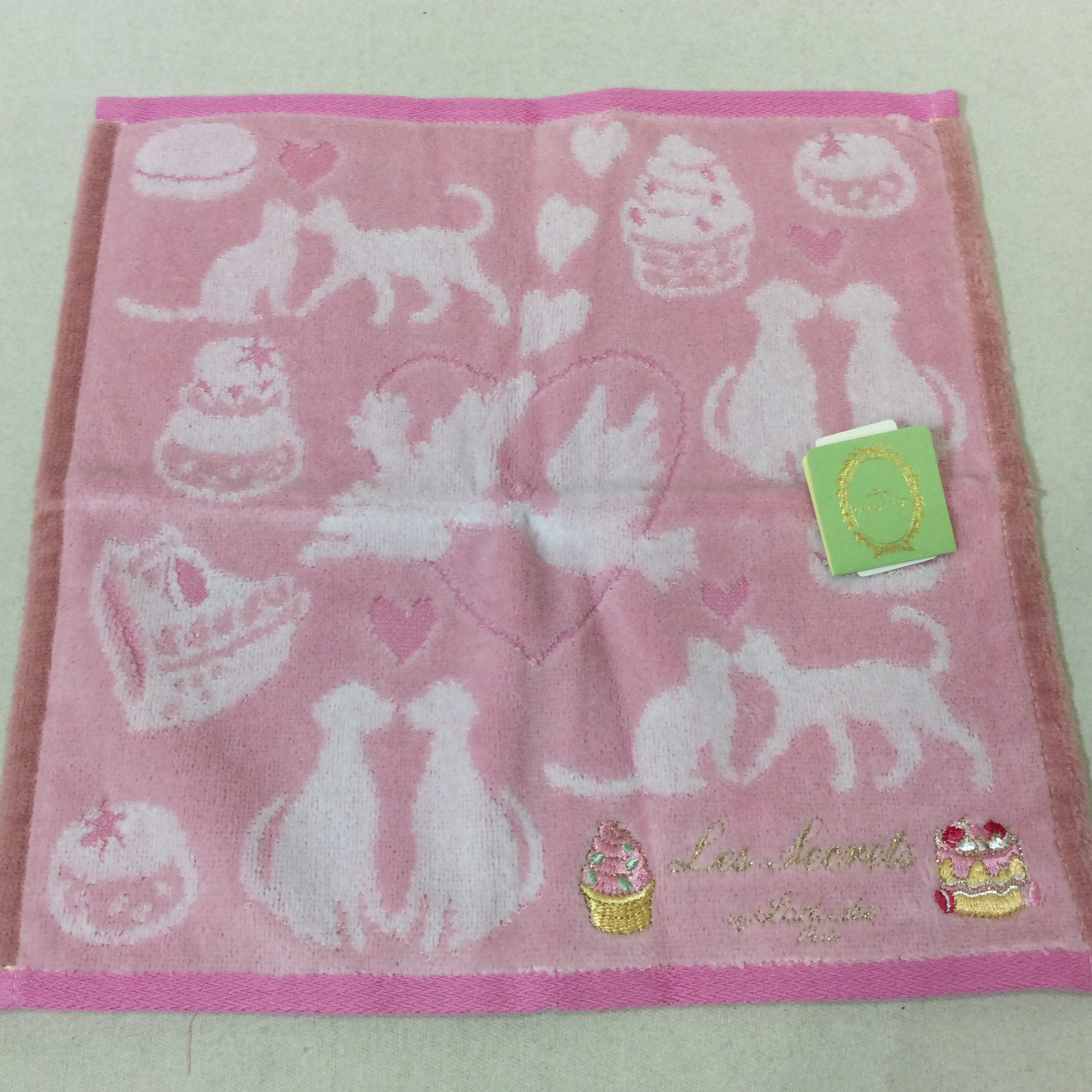 未使用☆LADUREE ラデュレ タオルハンカチ ピンク