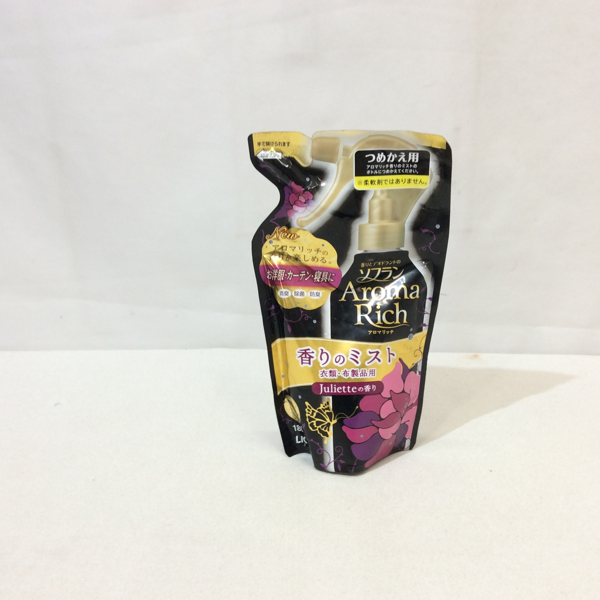 新品 ソフラン 衣類 布製品用 香りのミスト つめかえ用 180ml