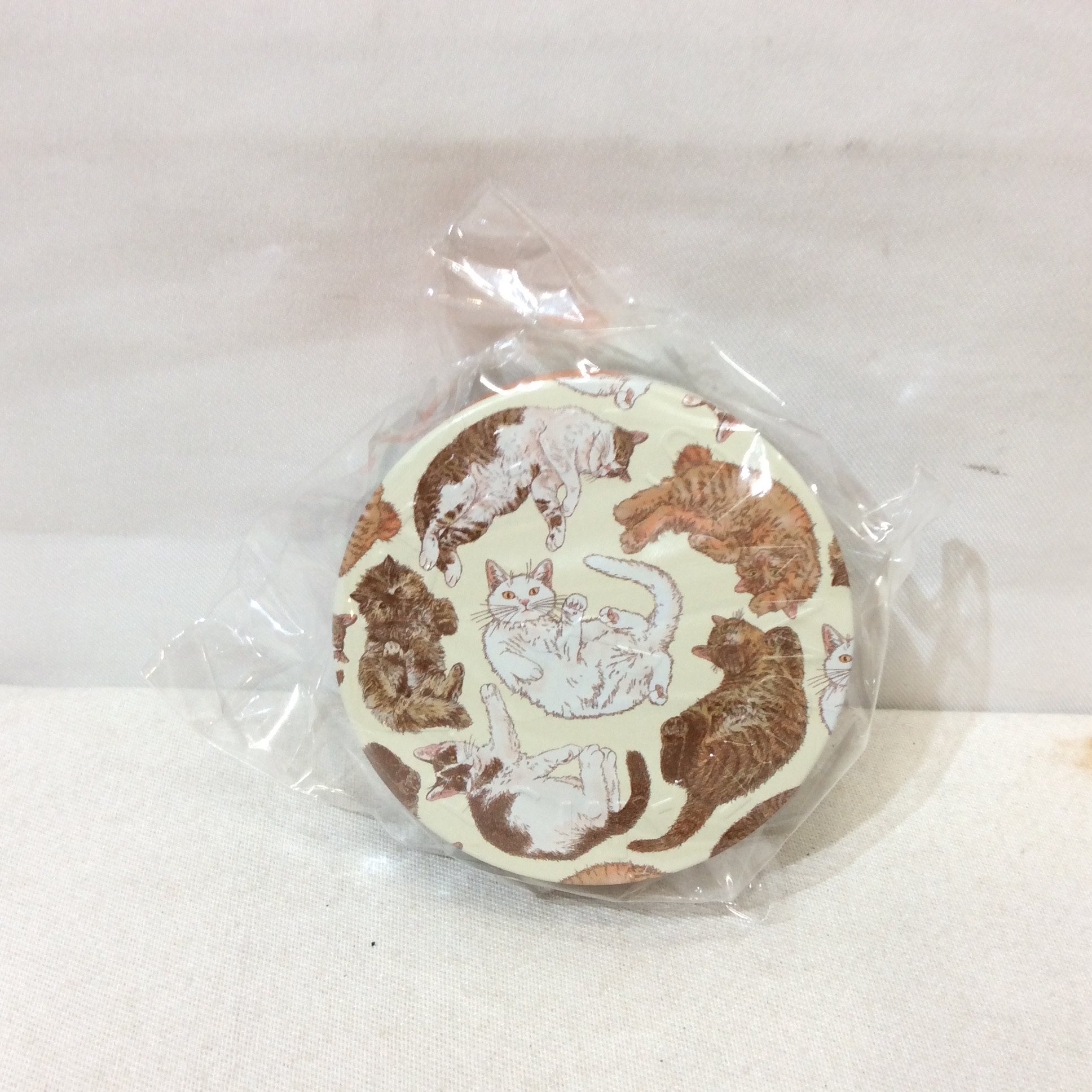 新品 スチームクリーム 保湿クリーム 75g 限定デザイン缶 猫
