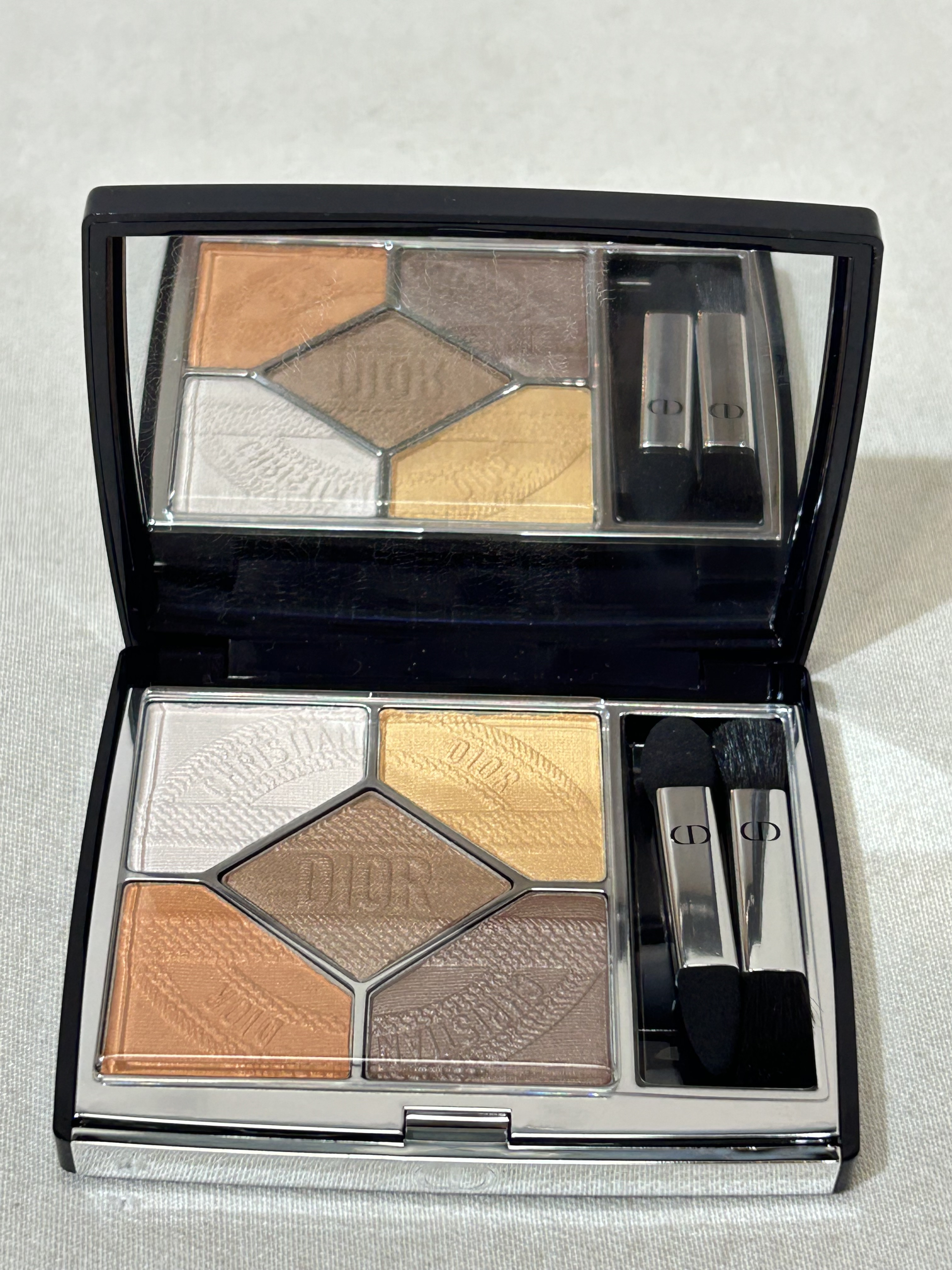 新品　DIOR アイシャドウ 533