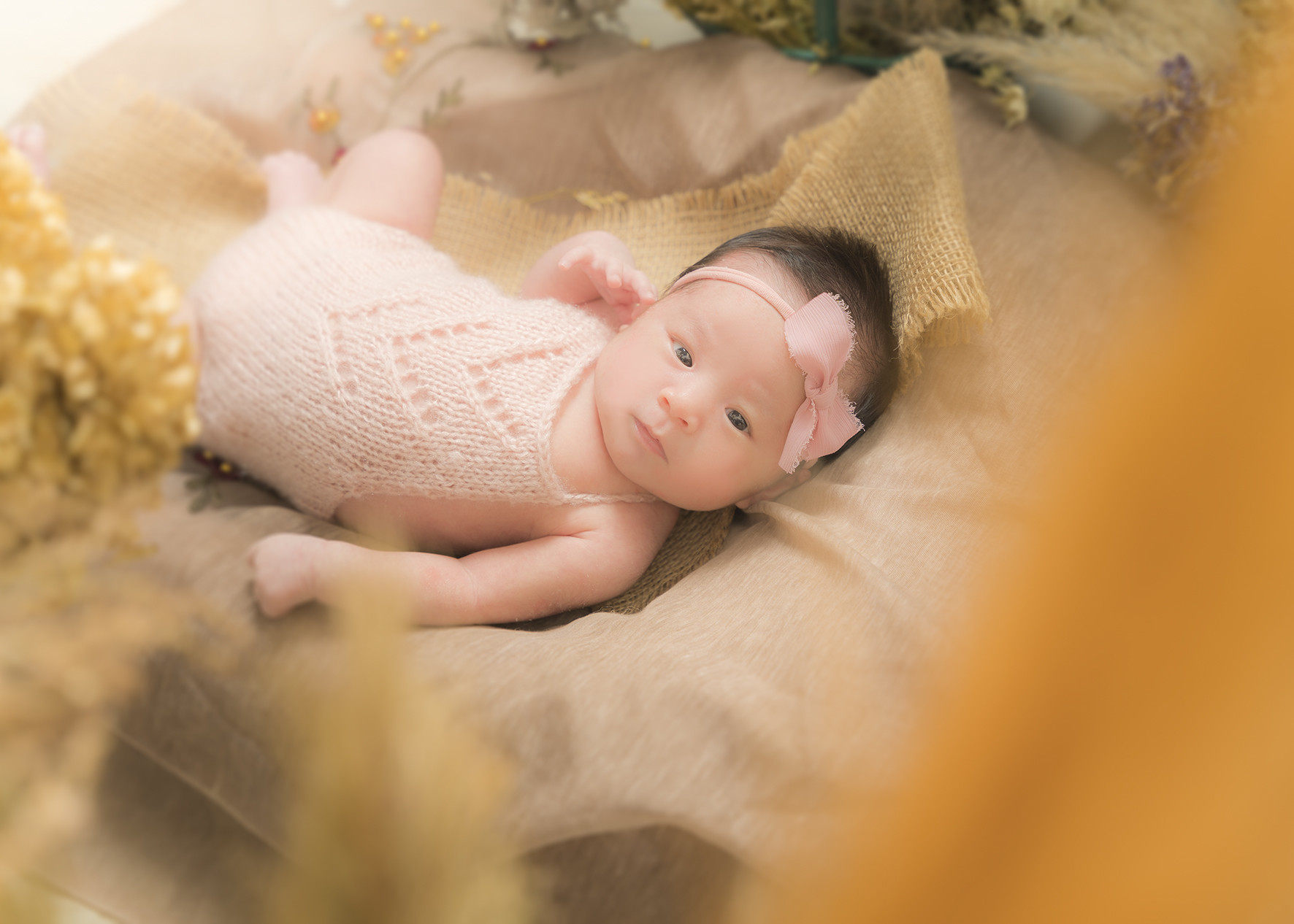 ニューボーンフォト、新生児撮影は福島県会津若松市のフォトスタジオ、小林写真館にお任せください。