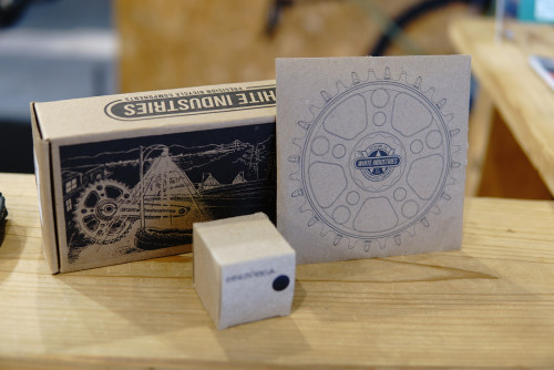 【White Industries】クランク周り交換