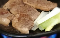 合カモと京都九条ねぎの陶板焼き