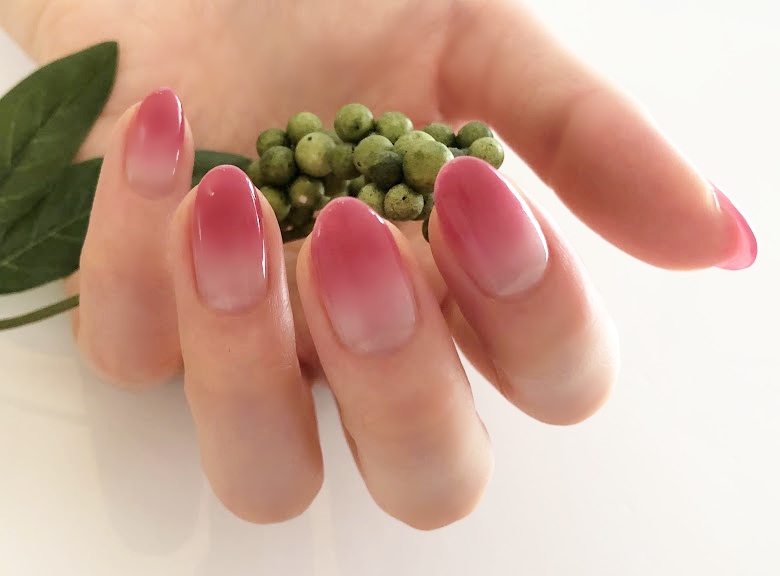 極上ワンカラーorグラデーション 仙台駅東口のネイルサロン 大人女性のためのネイルサロン Una ウナプラス