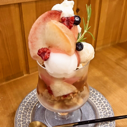 桃とライチのパルフェ.jpg