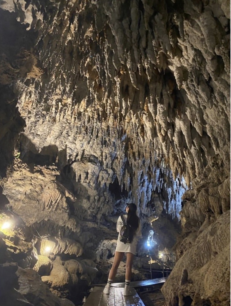 沖縄県の洞窟へ観光に訪れる際は人気のプランがある【CAVE OKINAWA】の利用を
