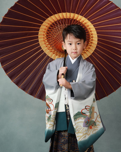 七五三5歳　背景:ブルーグレー