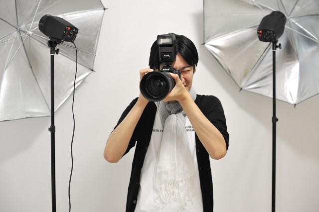 カメラマンにモデル撮影 料金の相談は東京の アドフォト ファッションの撮影 カメラマンにモデル撮影を依頼