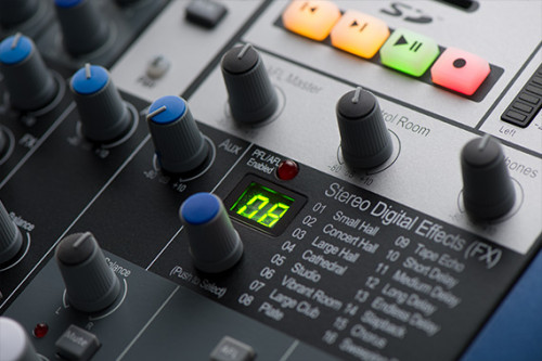 StudioLiveAR8c-06.jpg