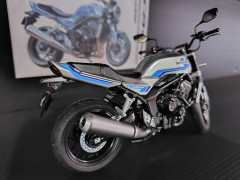 1100F右側面2.JPG