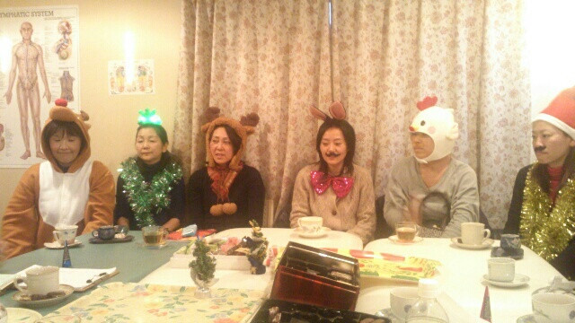 ディプロマ試験は本校浜松で・・・全国のスクールの生徒さんが集まります。ちょうどクリスマスの日に当たったディプロマ試験、思い出になりました。