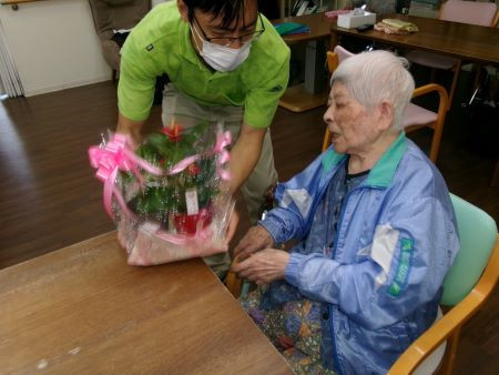 令和5年　8月　「Nさん誕生会！」